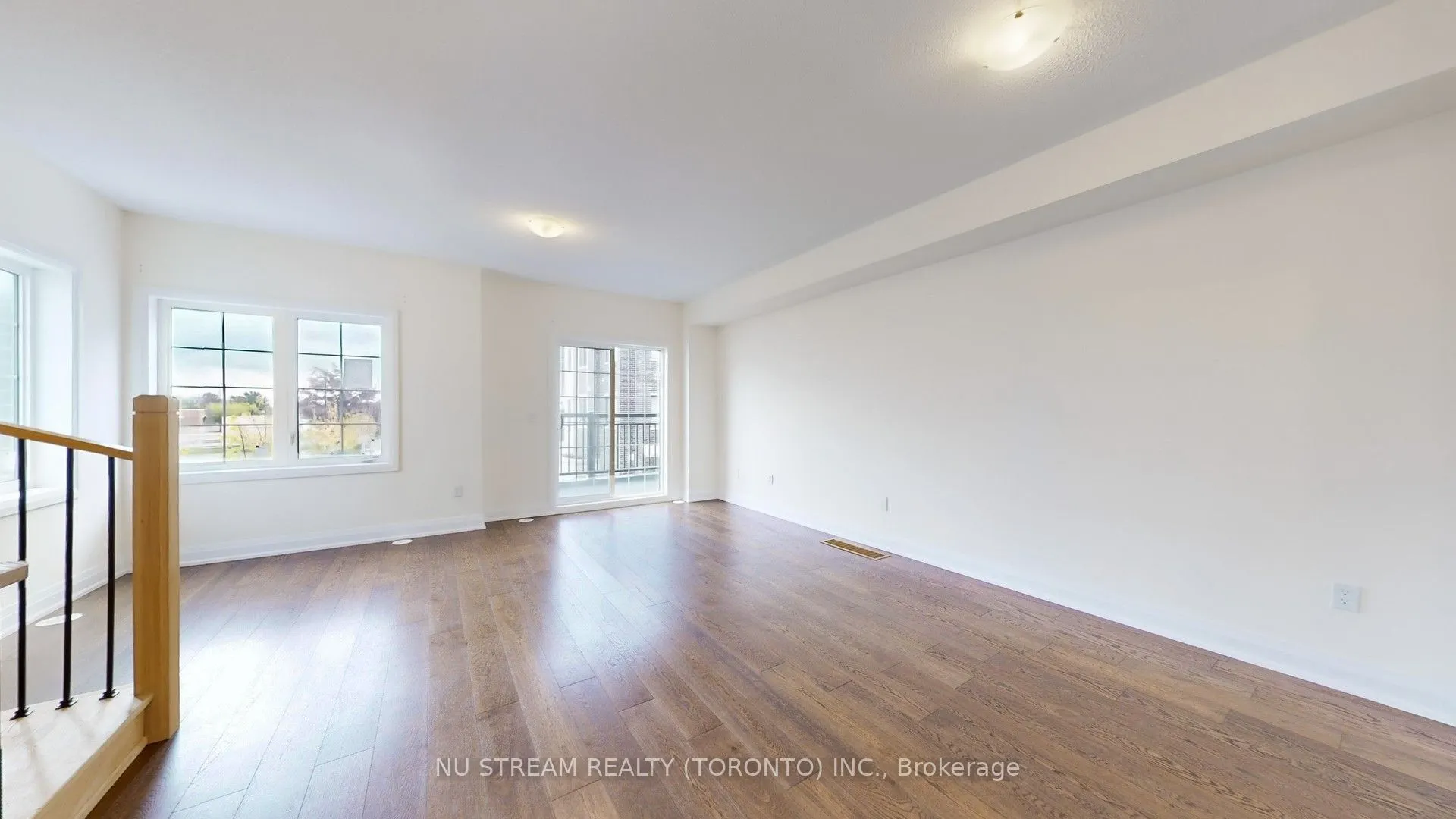 68 Clippers Crescent