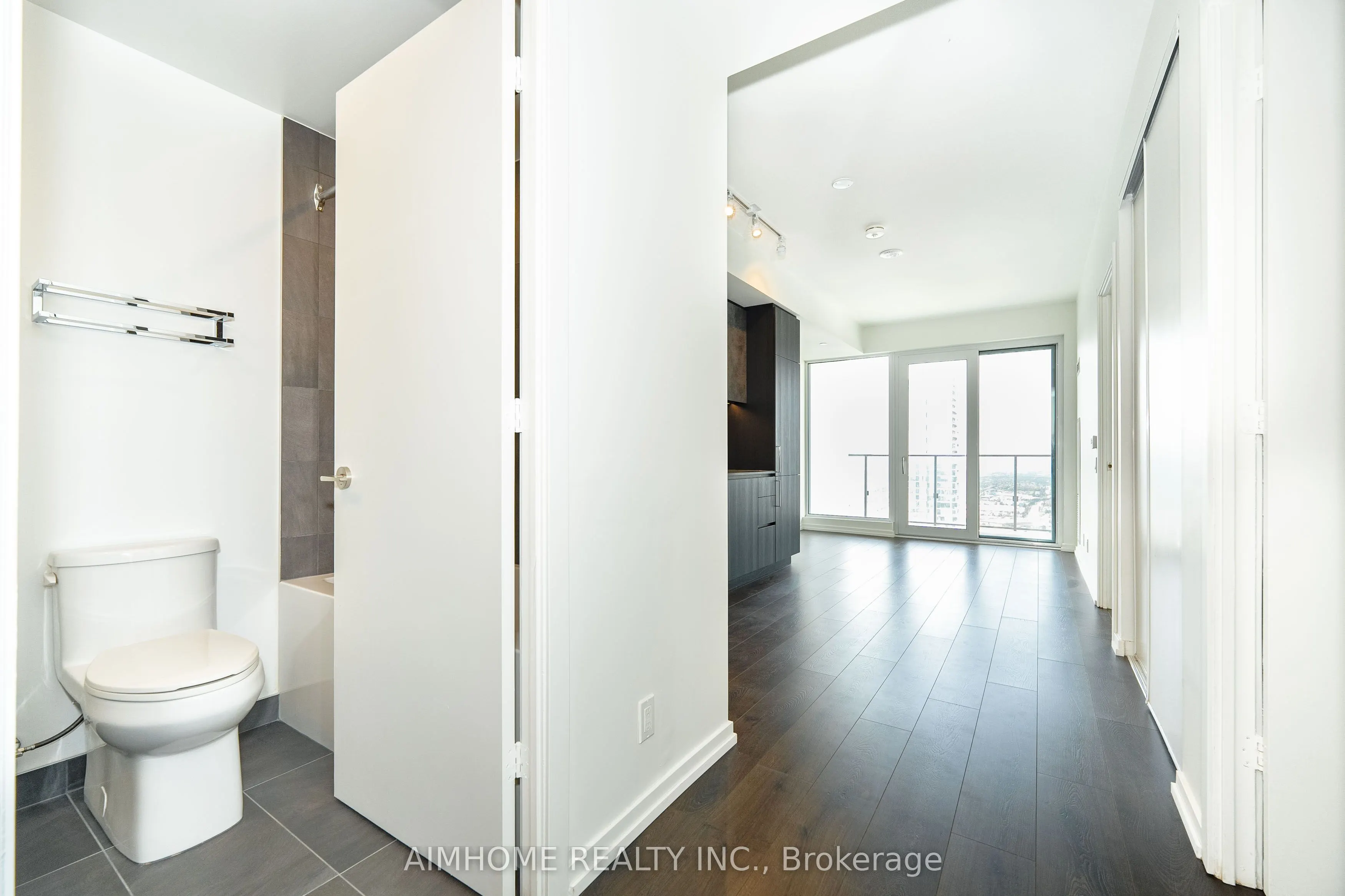 7890 Jane Street, #5005