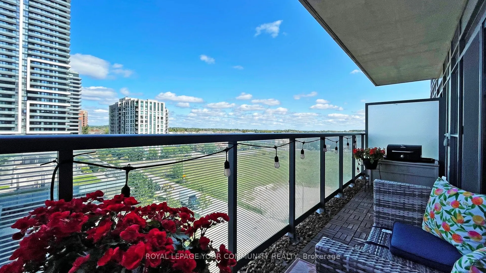 55 Oneida Crescent, #609