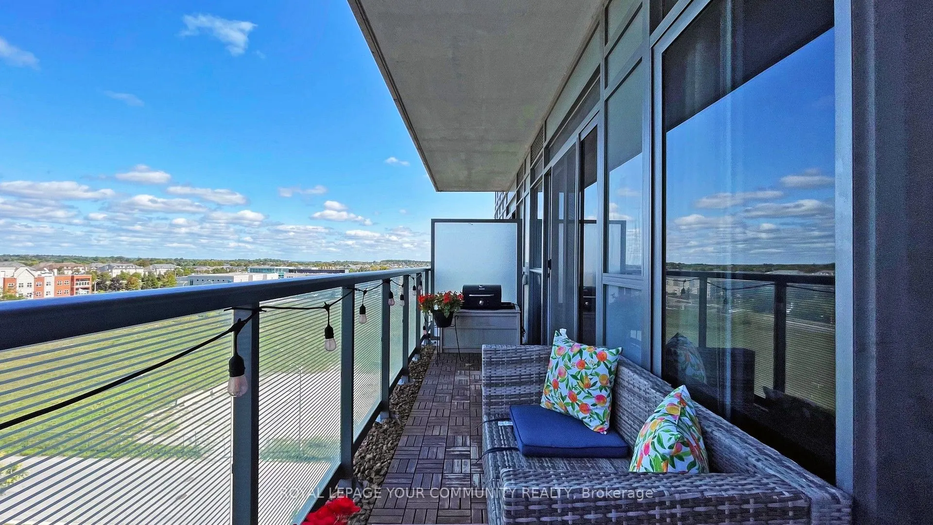 55 Oneida Crescent, #609