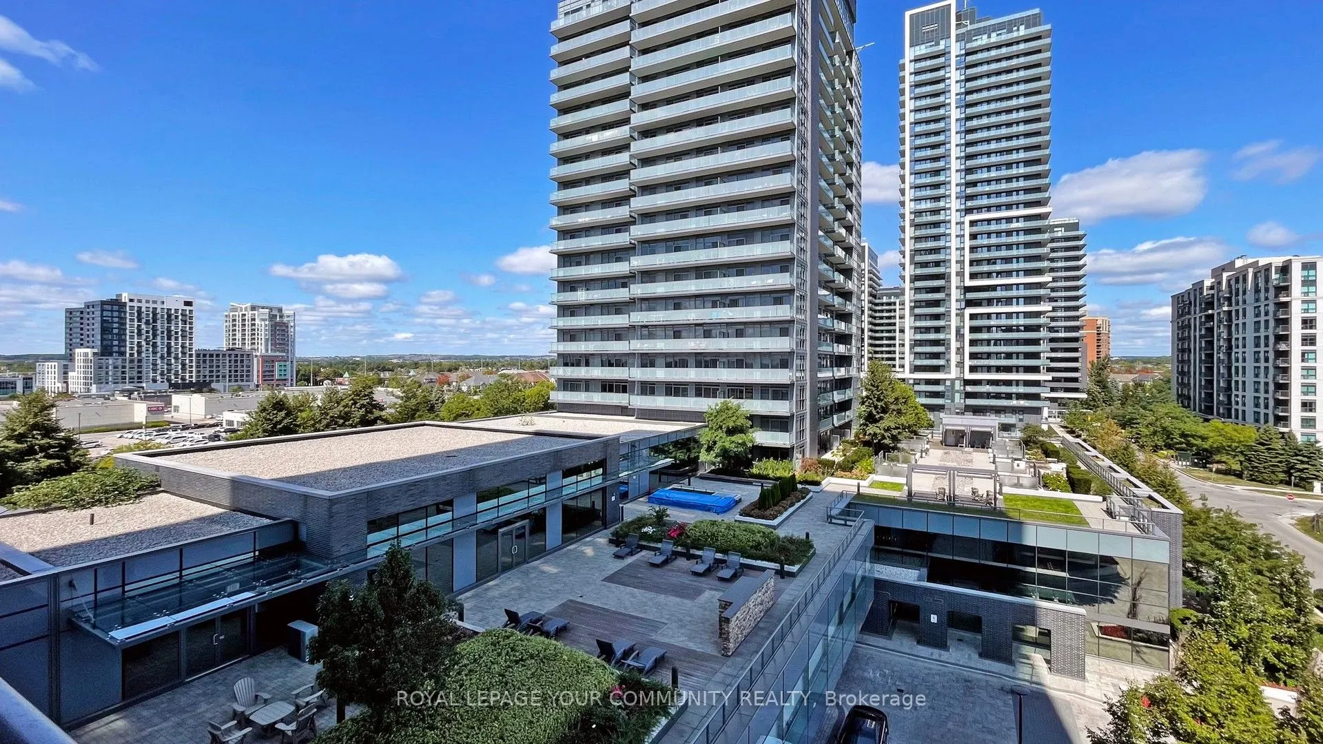 55 Oneida Crescent, #609