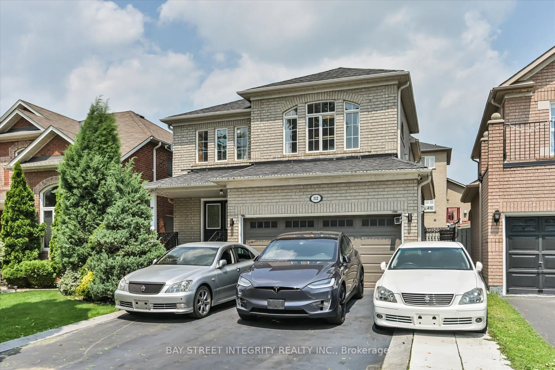 32 Sail Crescent