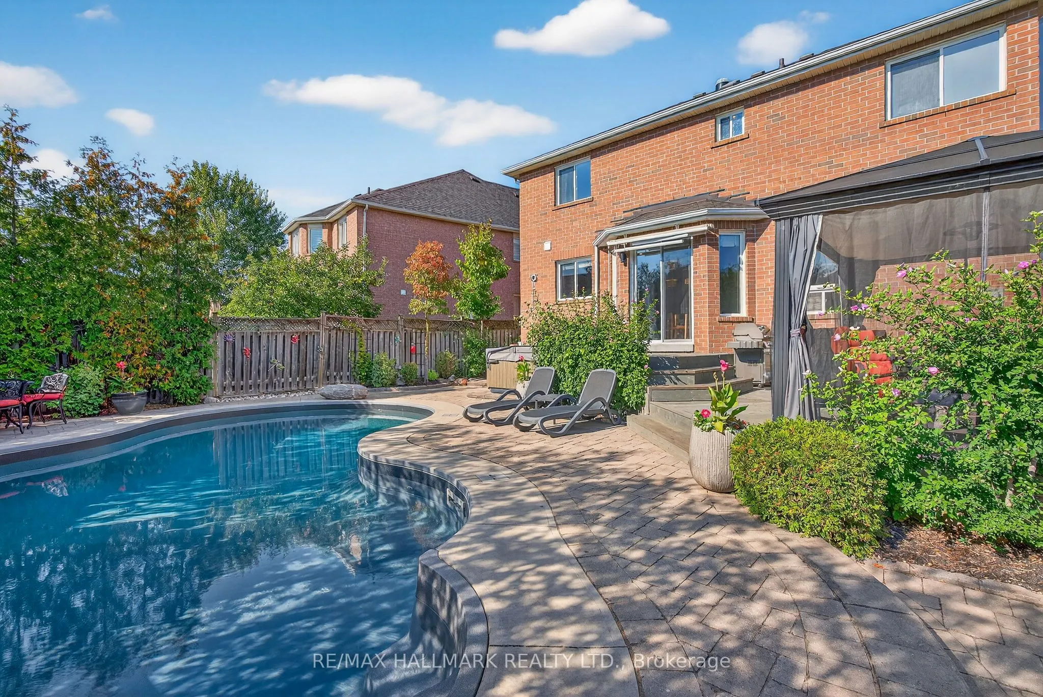 12 Forest Manor Place