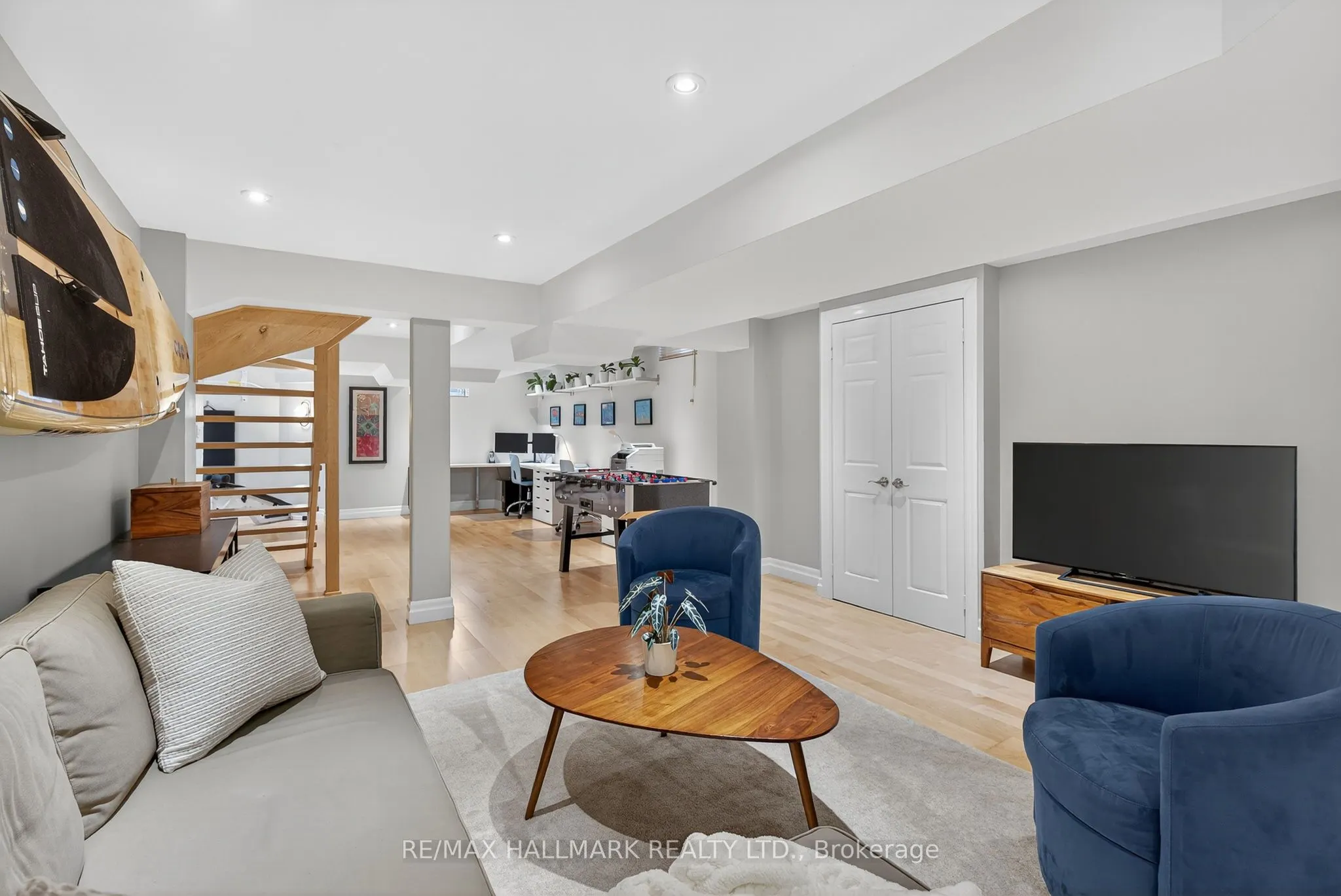 12 Forest Manor Place
