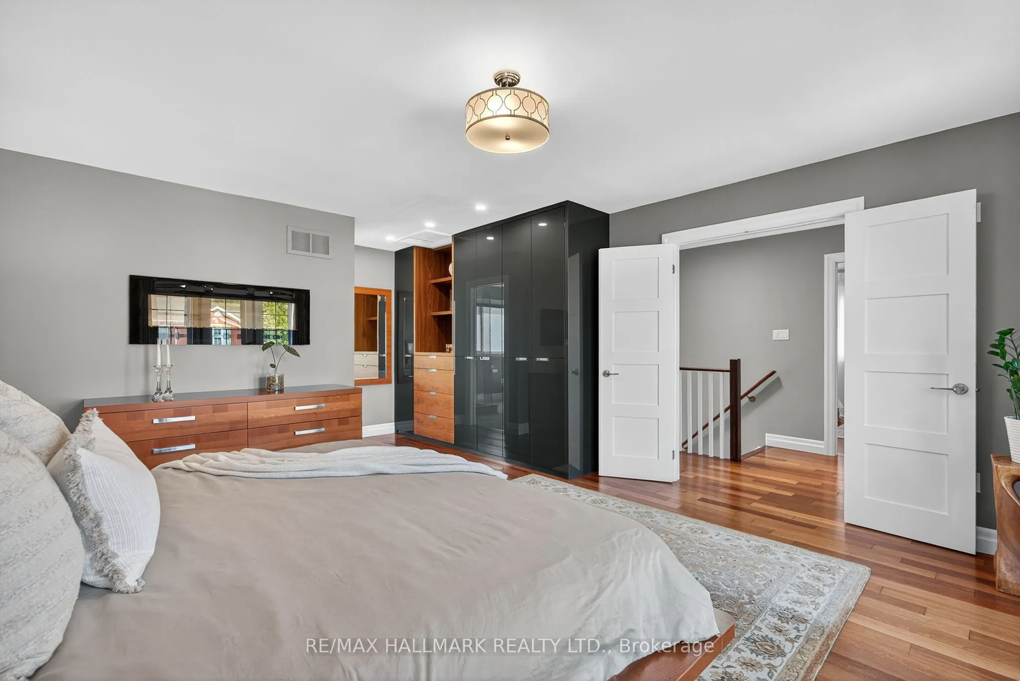 12 Forest Manor Place