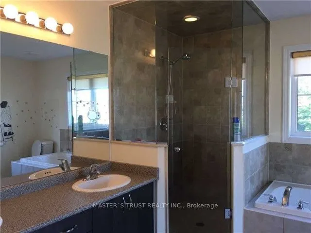76 Nature Way Crescent