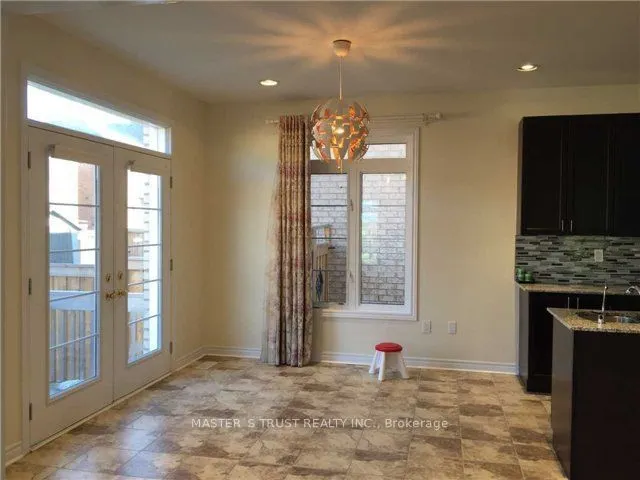 76 Nature Way Crescent