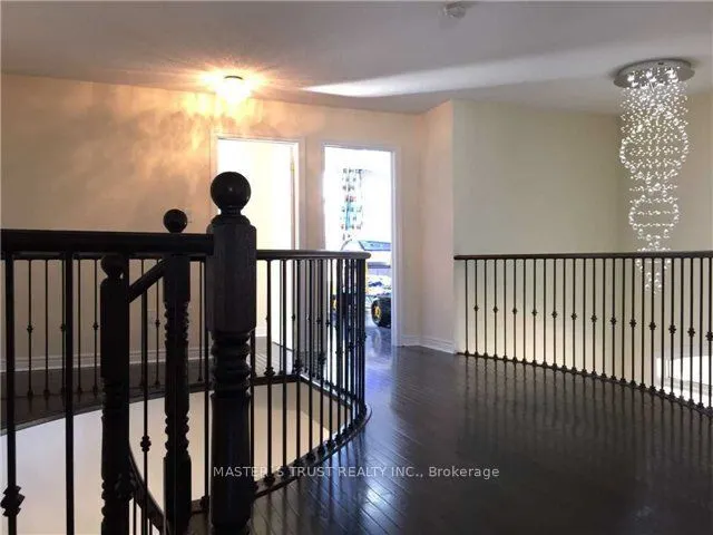 76 Nature Way Crescent