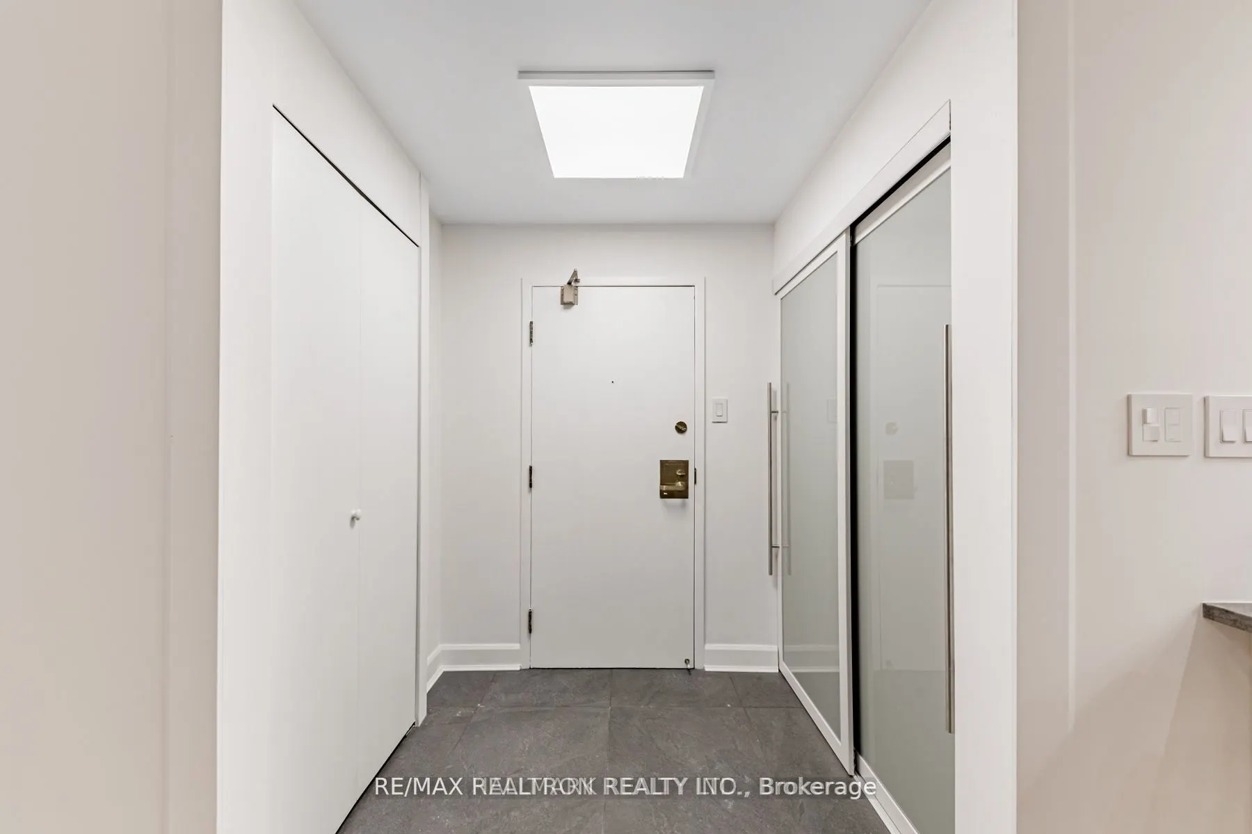 333 Clark Avenue W, #321