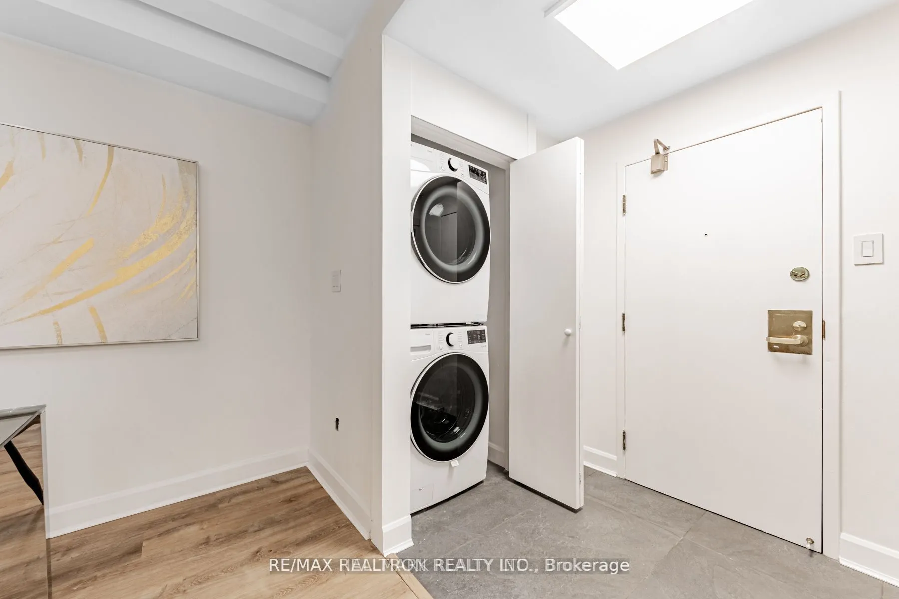 333 Clark Avenue W, #321