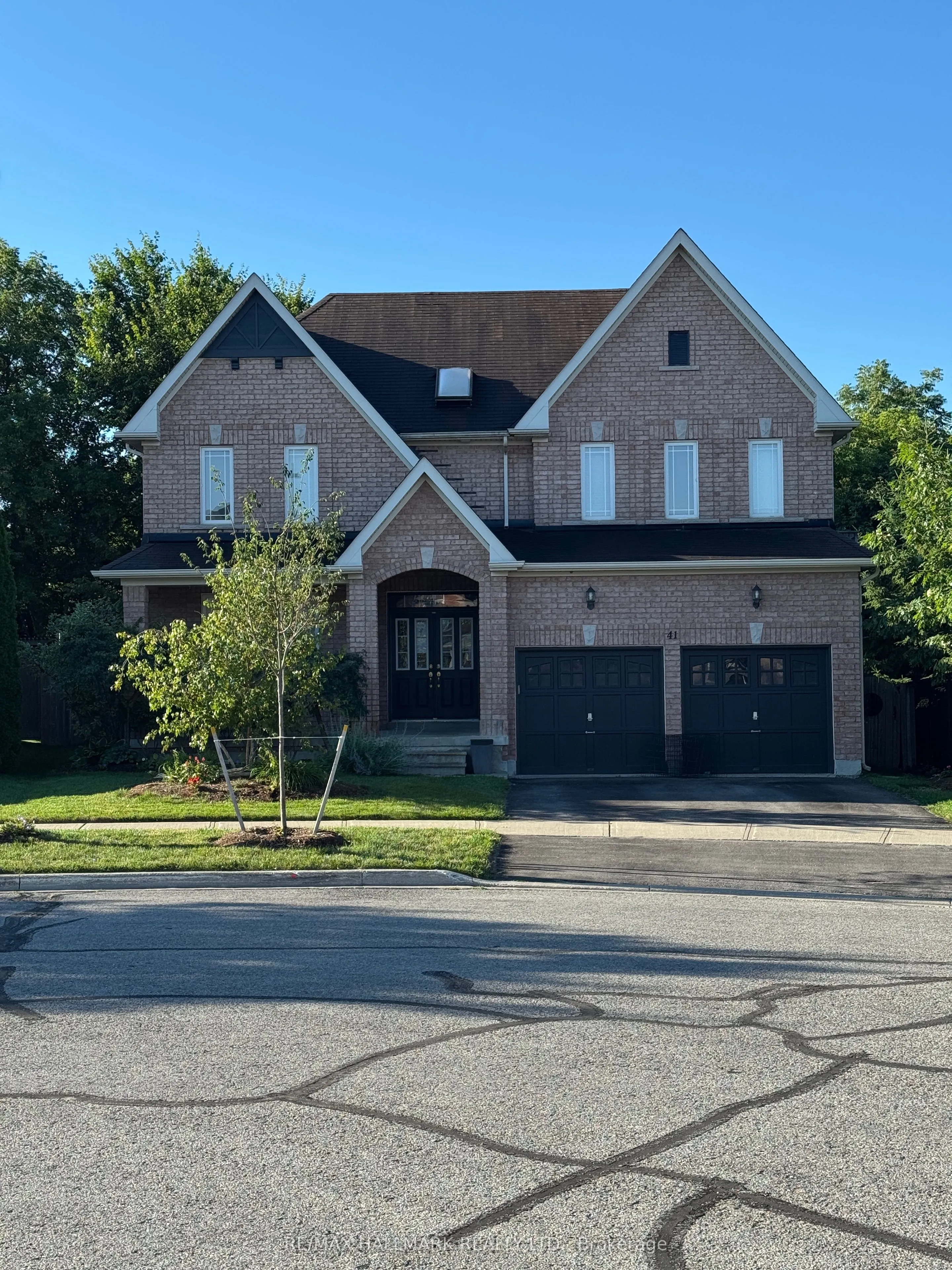 41 Mackenzie Court