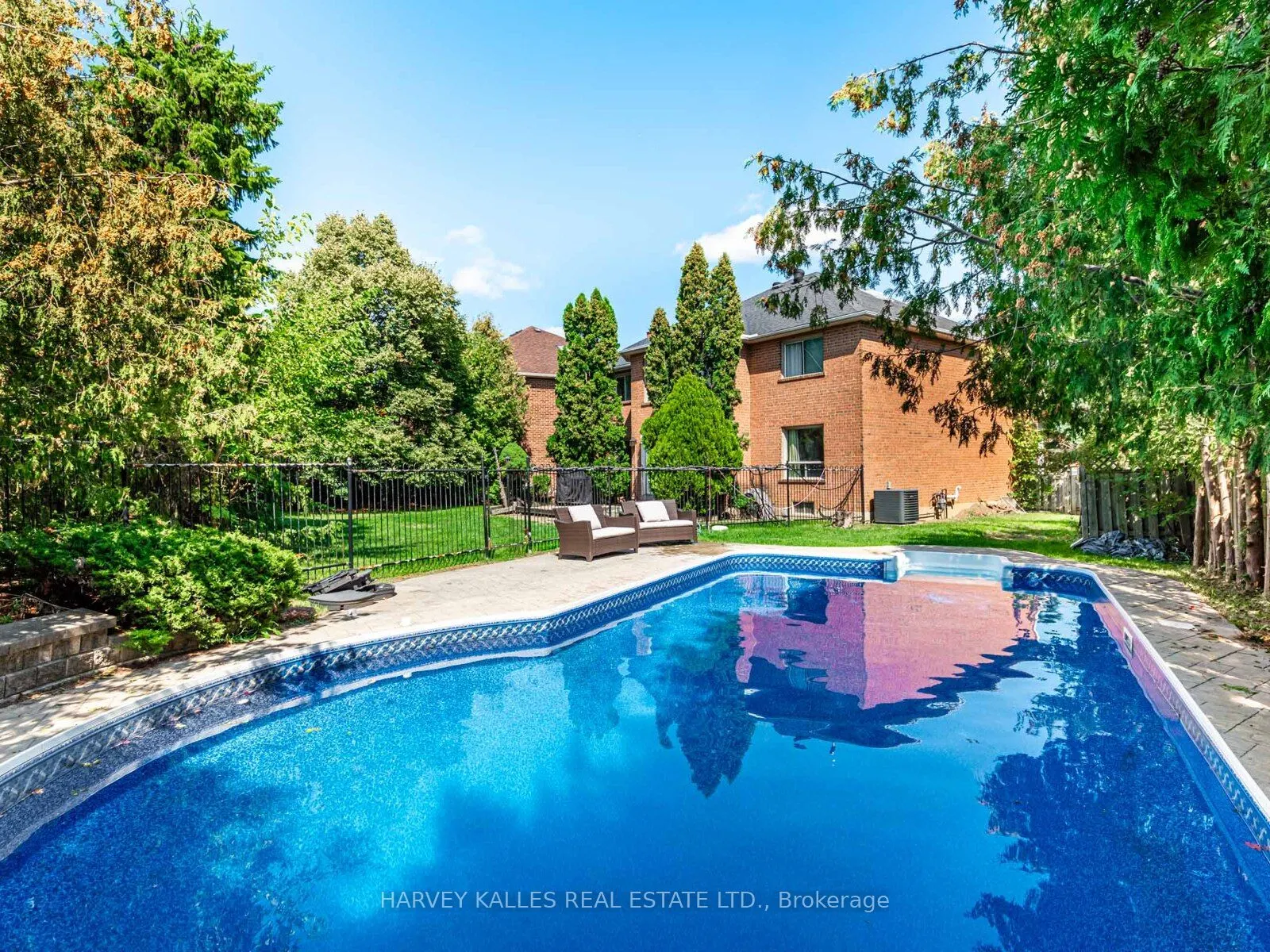 85 Franmore Circle