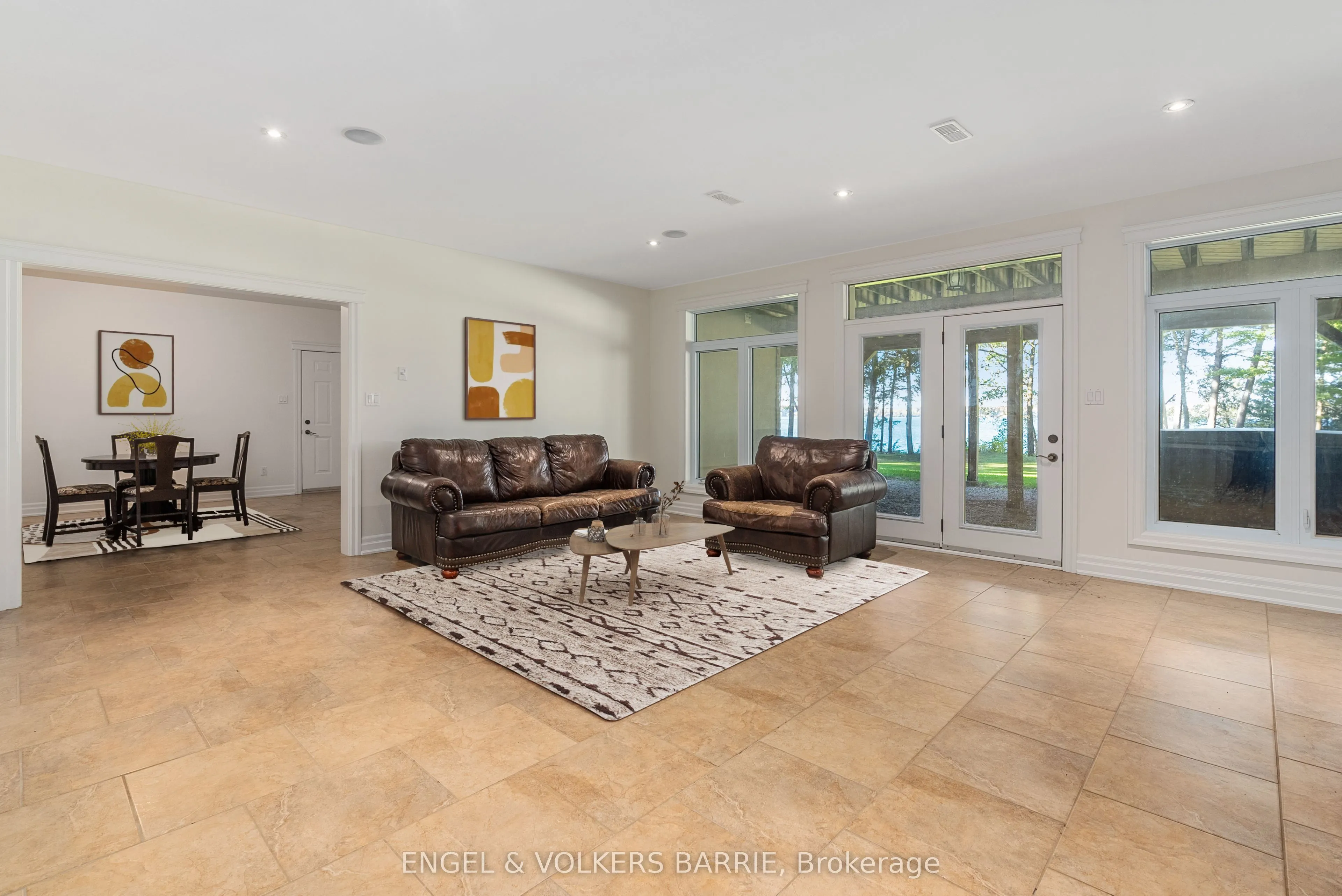 1220 Shoreview Drive
