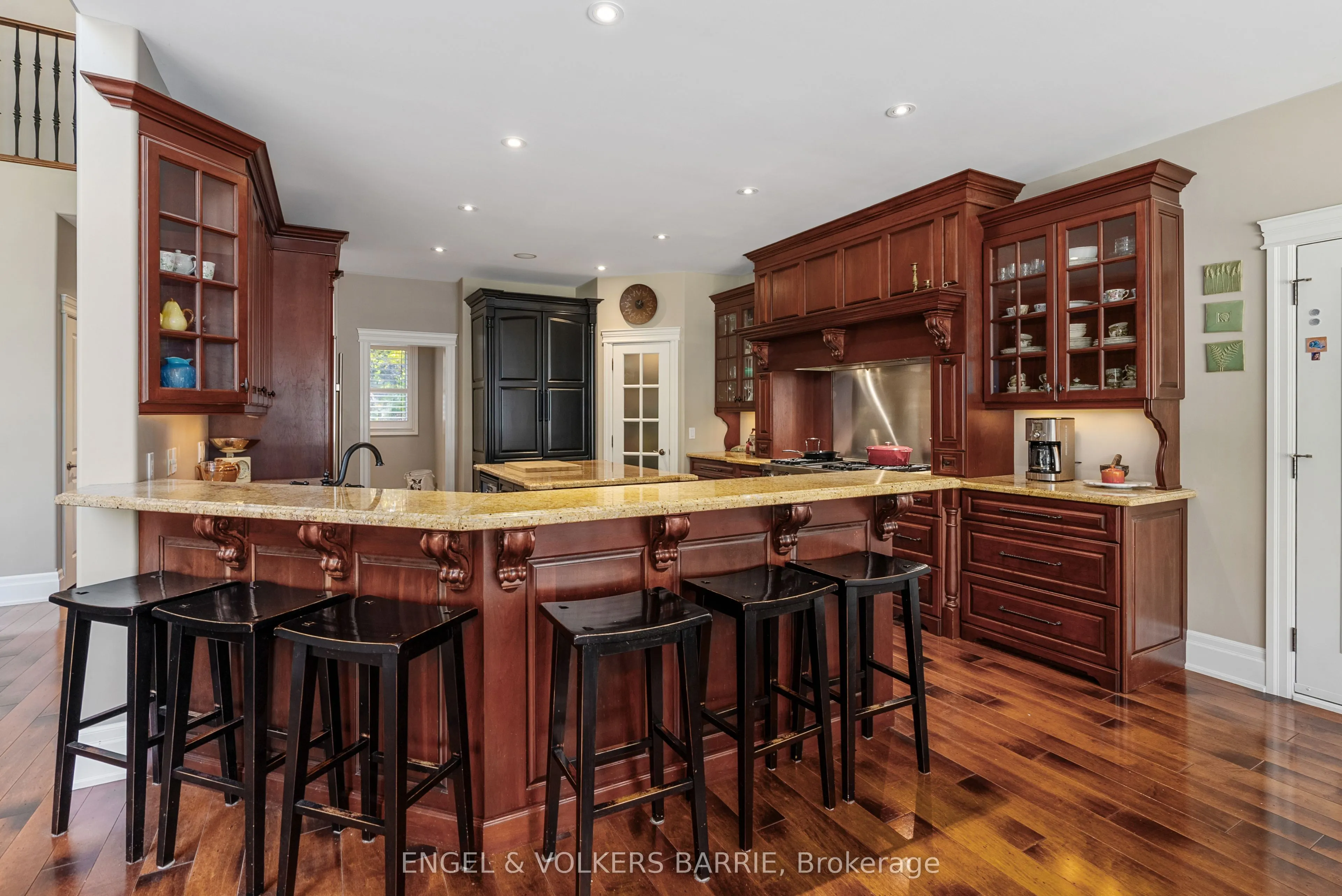 1220 Shoreview Drive