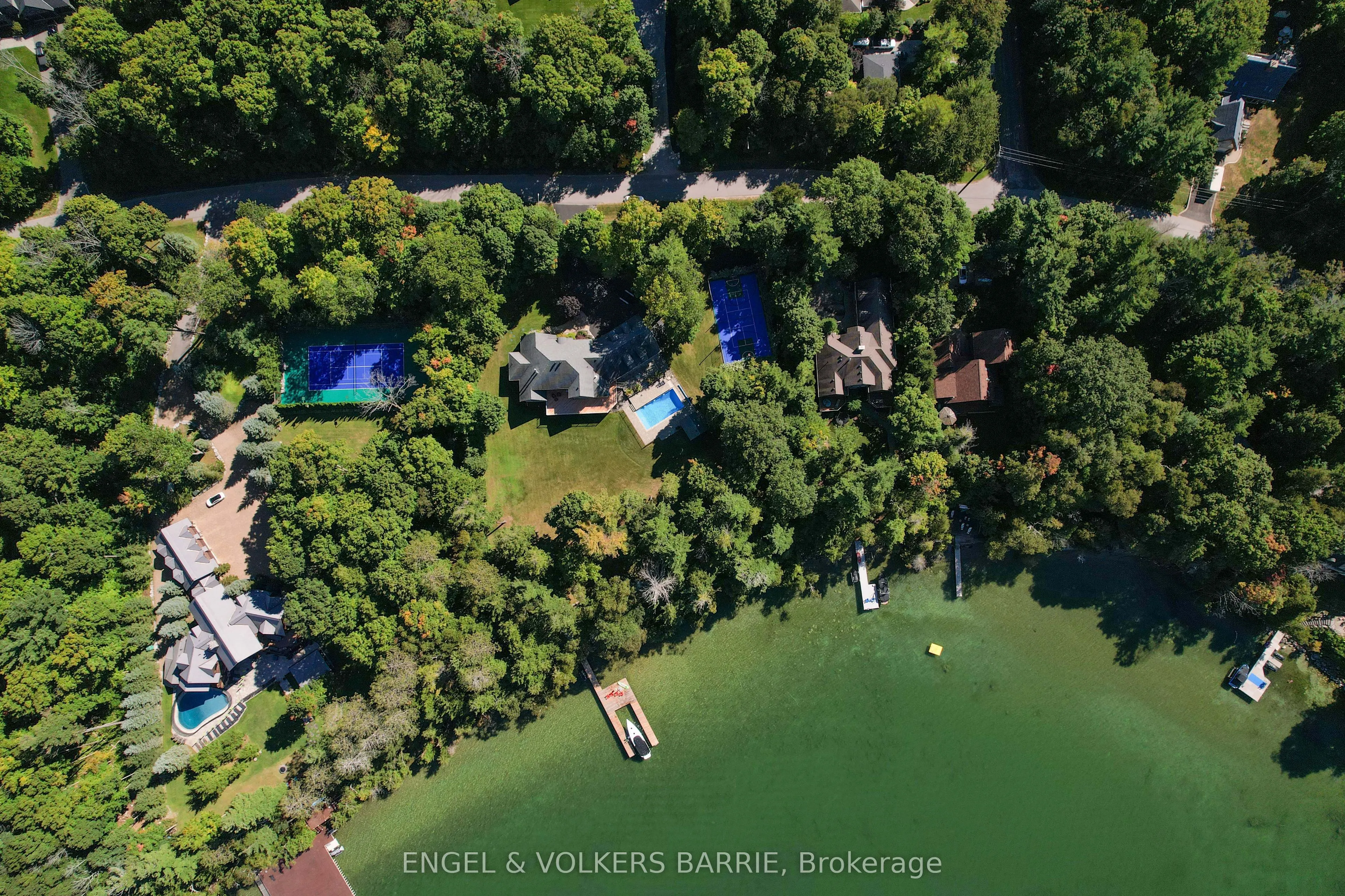 1220 Shoreview Drive