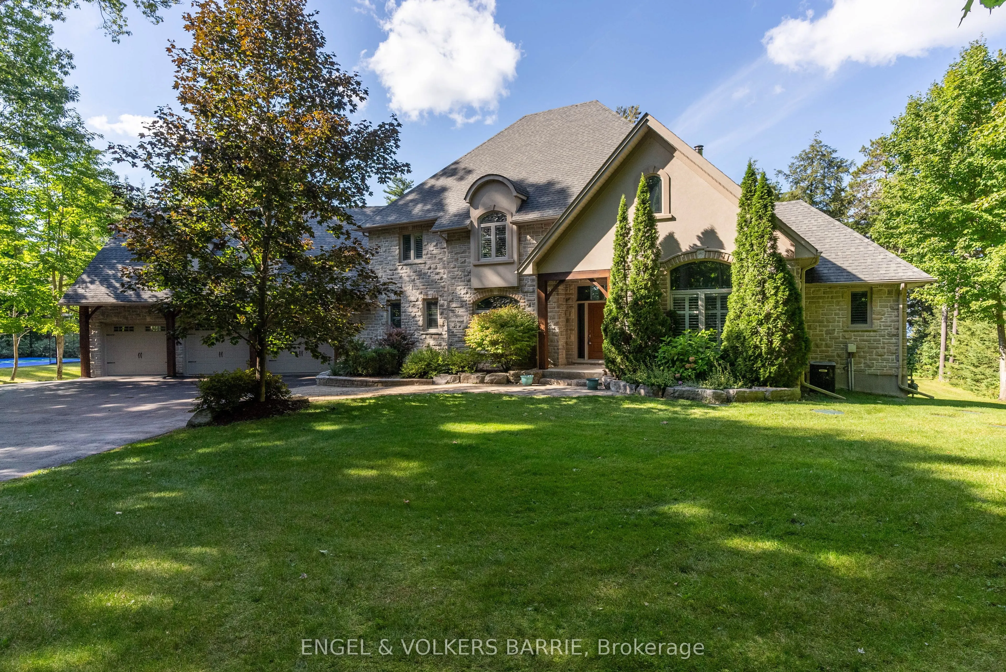 1220 Shoreview Drive