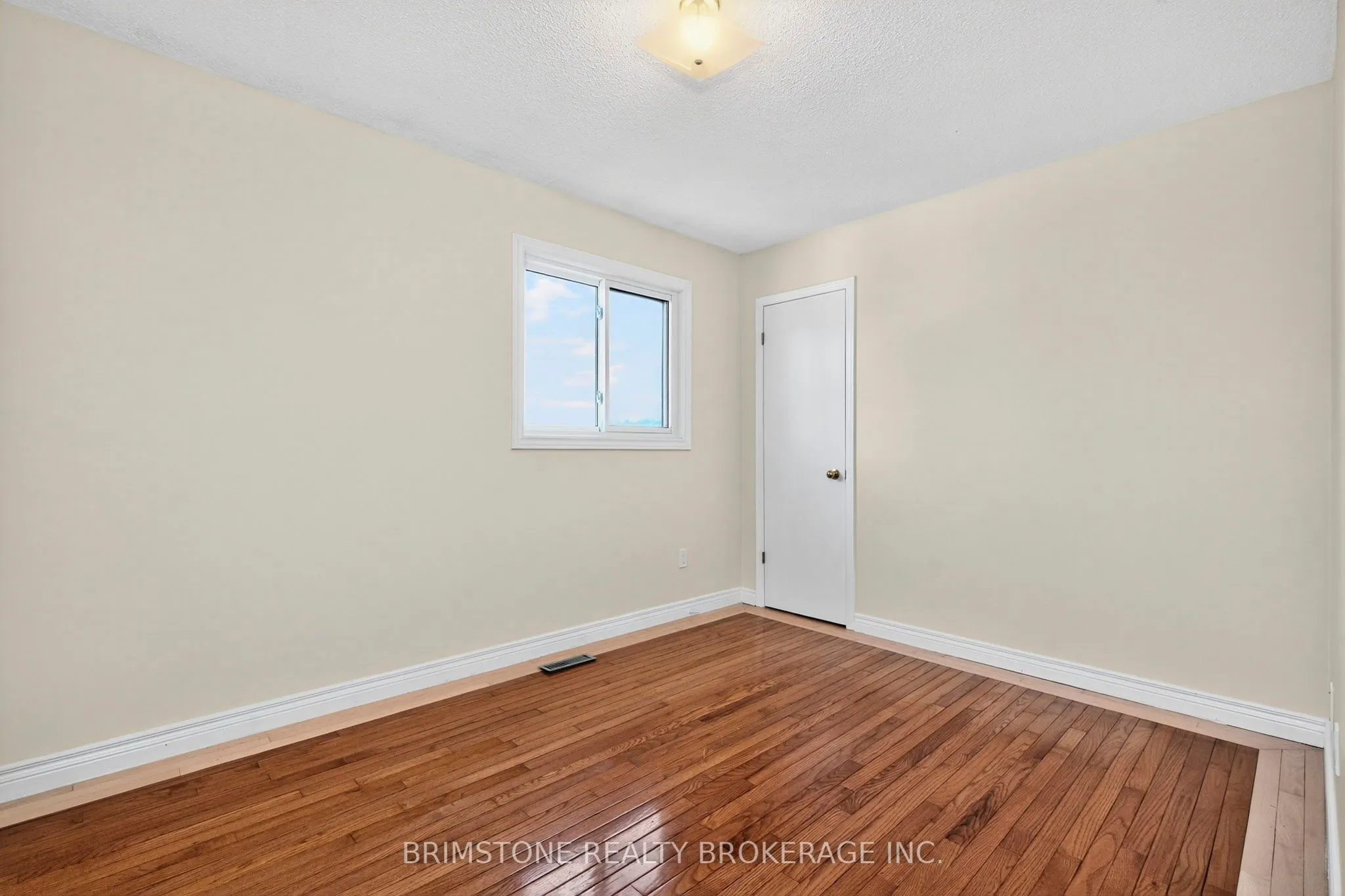 16 Northgate Drive