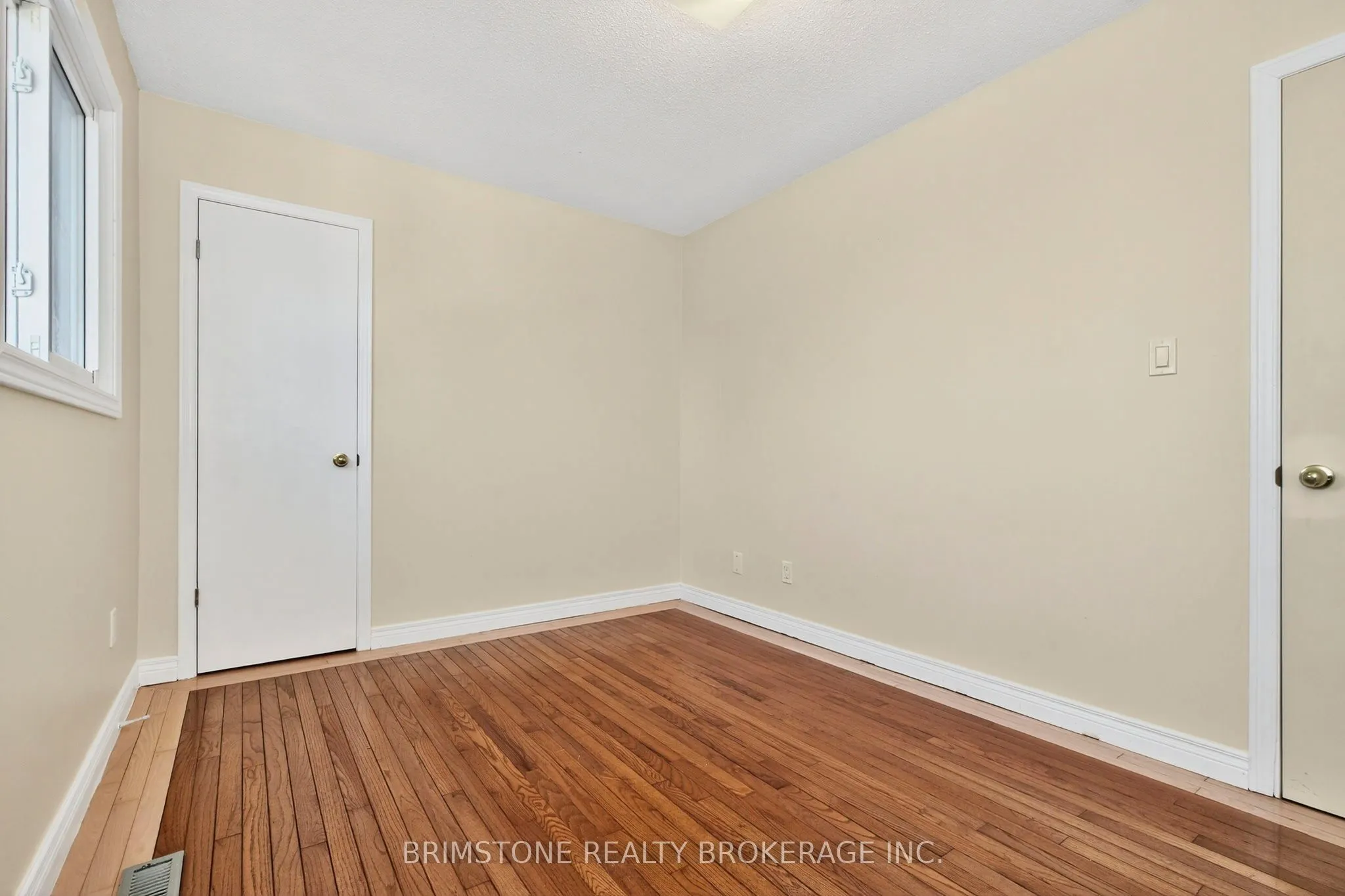 16 Northgate Drive