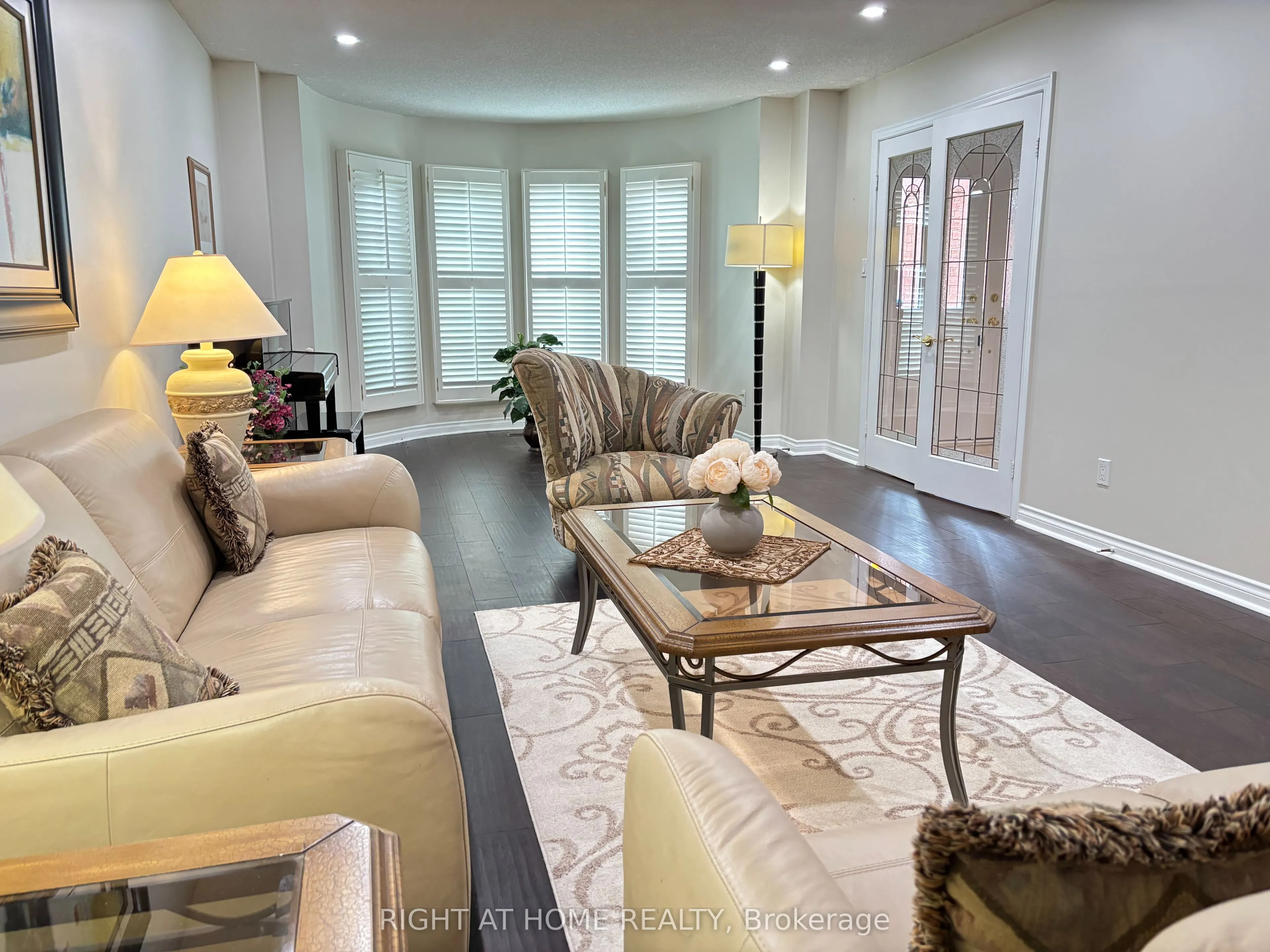 53 Waltham Crescent