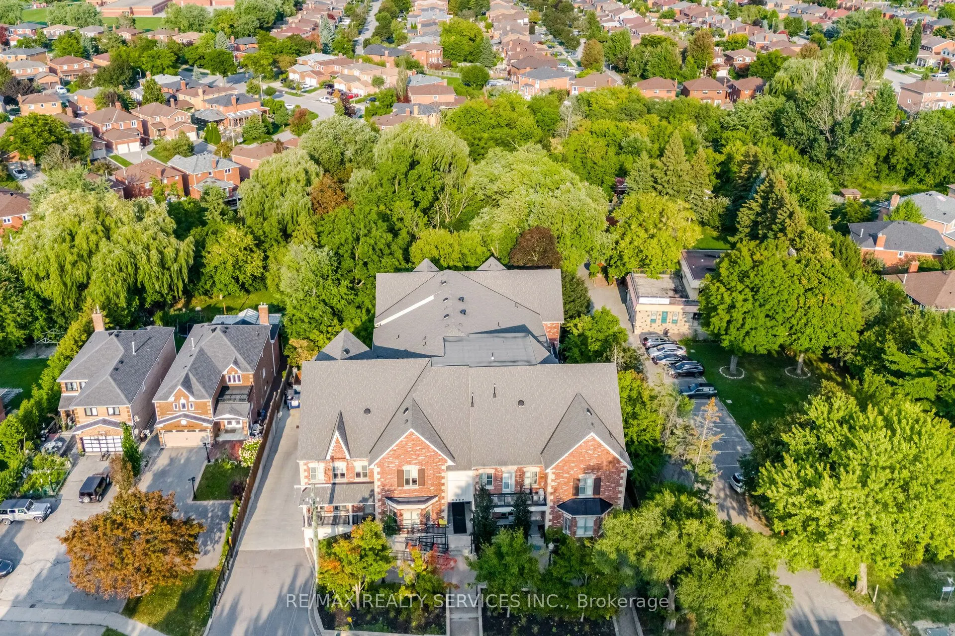 9589 Keele Street, #106