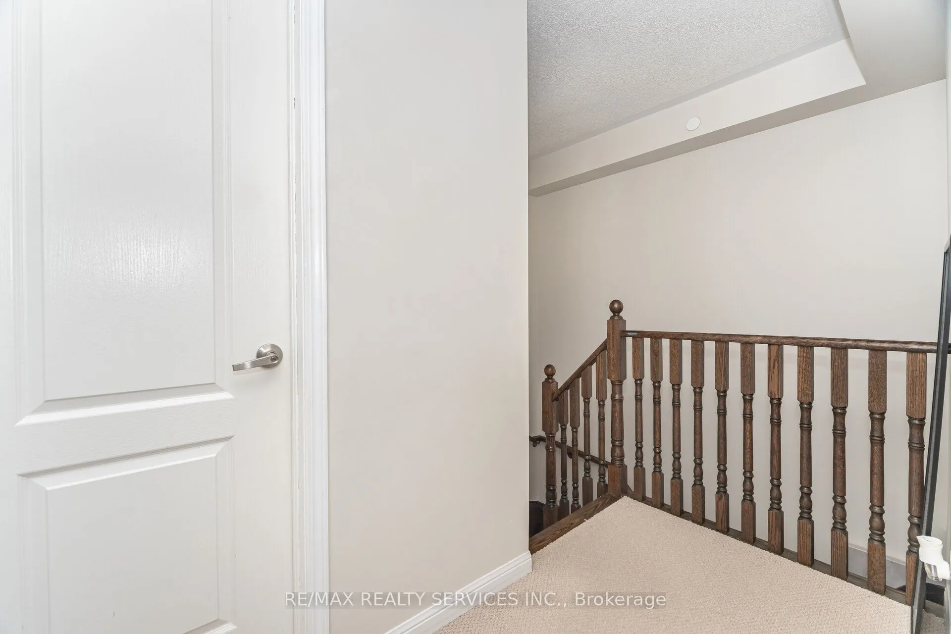 9589 Keele Street, #106