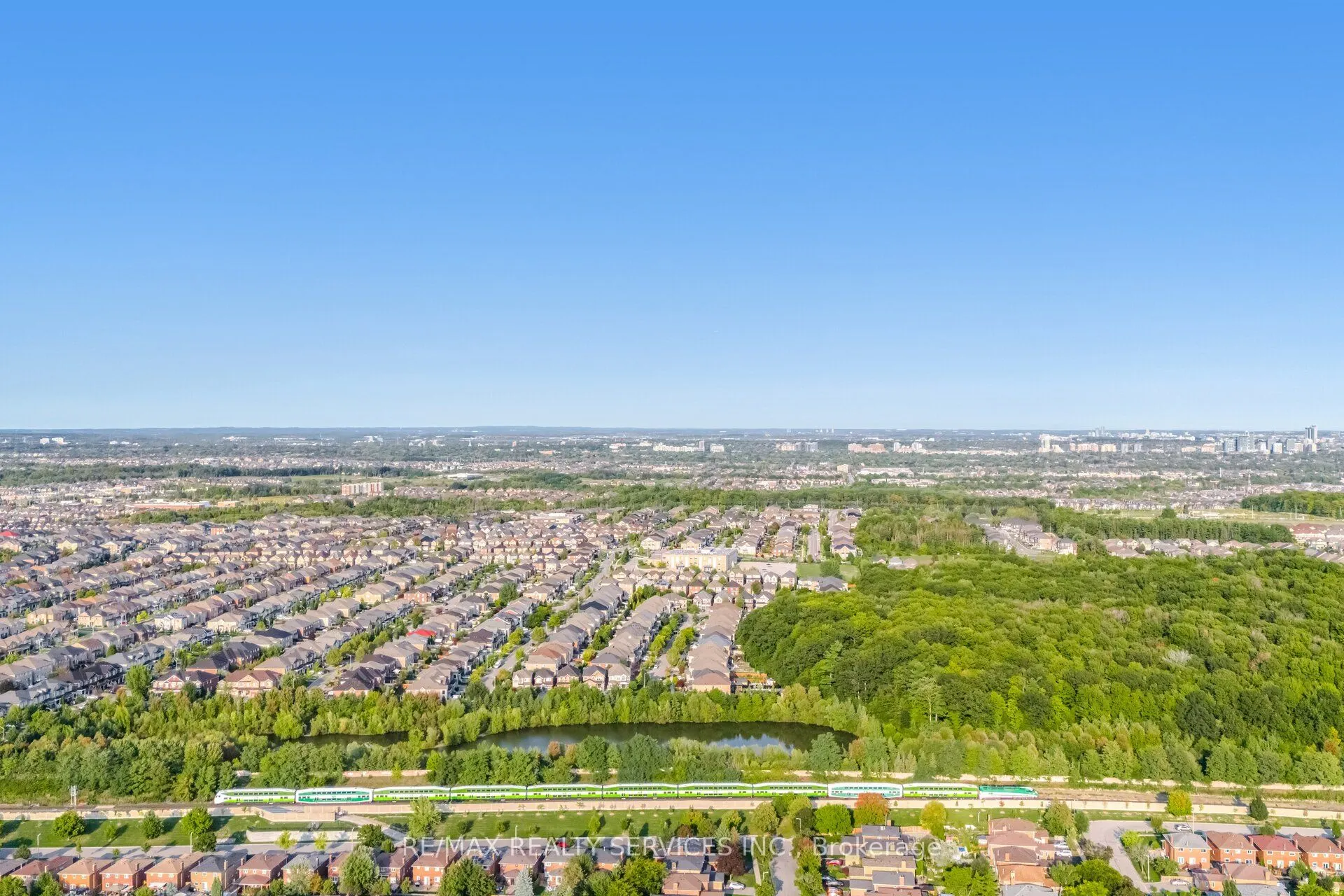 9589 Keele Street, #106