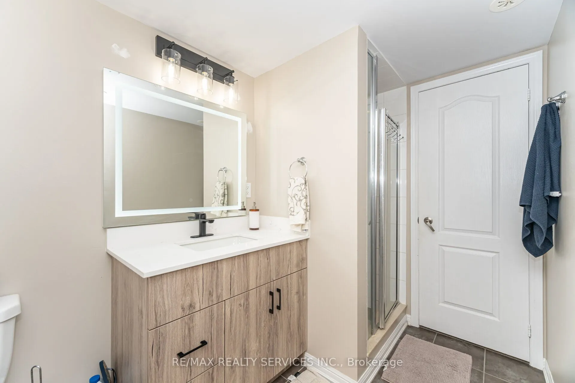 9589 Keele Street, #106
