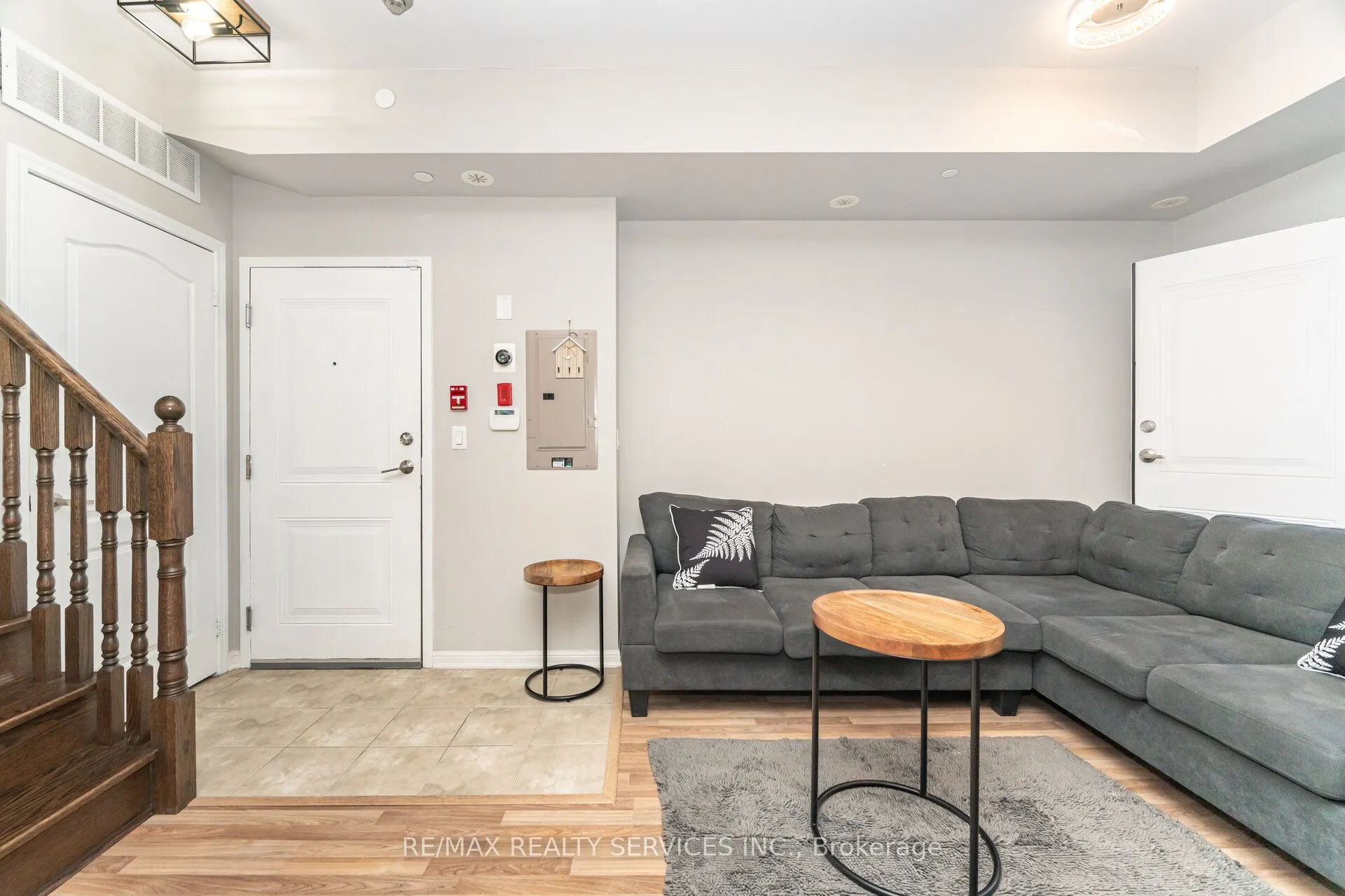 9589 Keele Street, #106