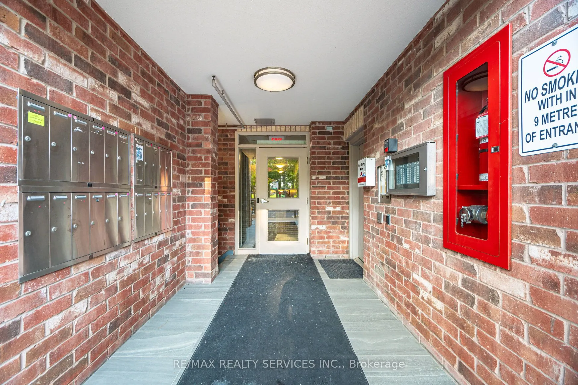 9589 Keele Street, #106