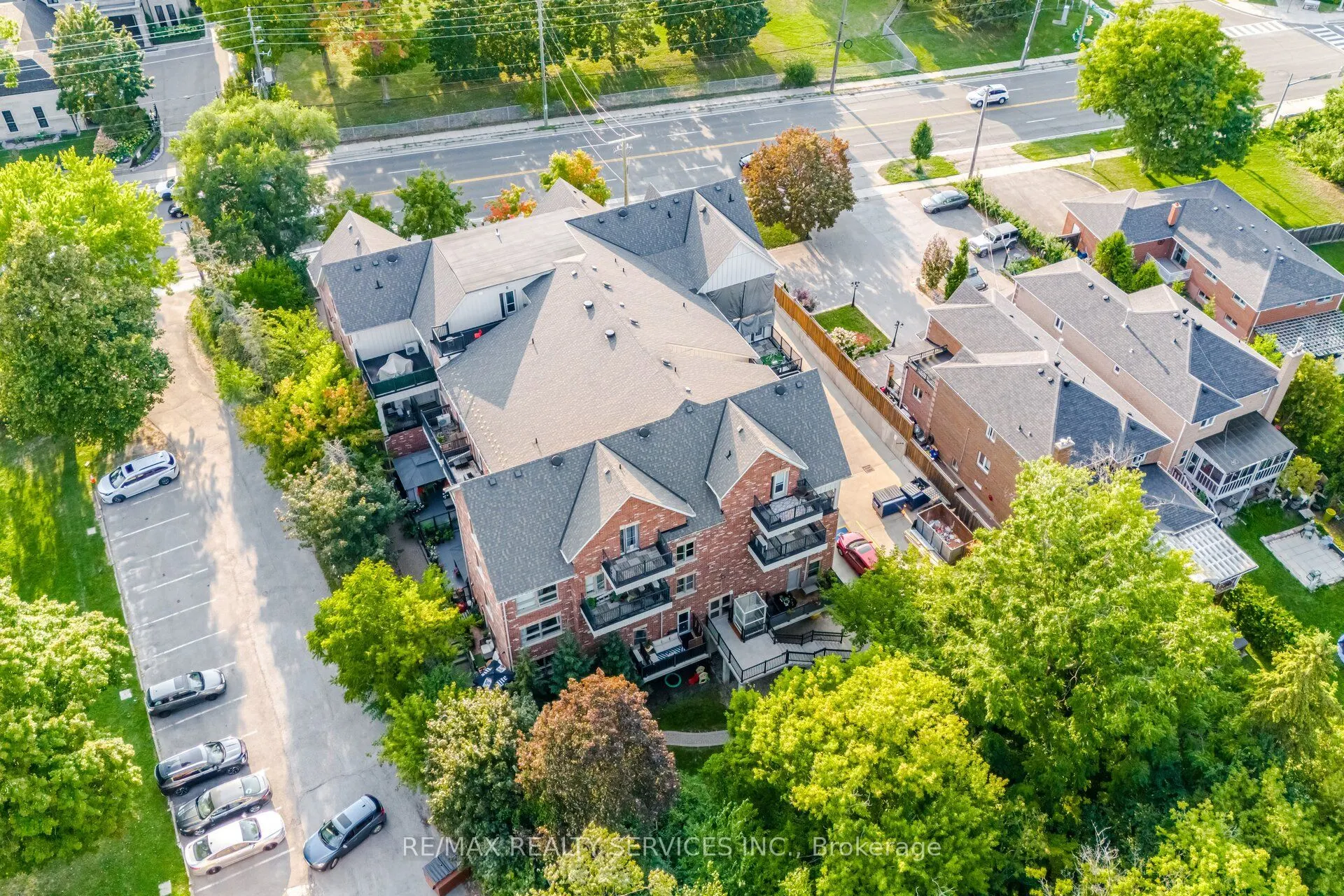 9589 Keele Street, #106