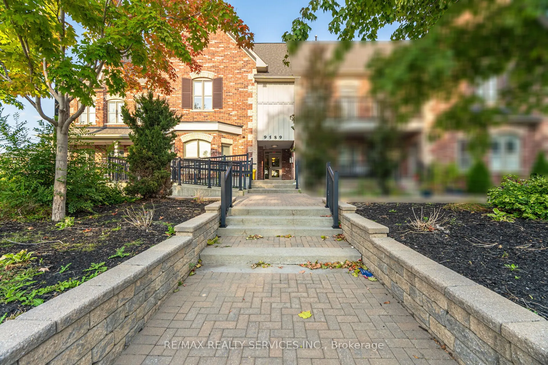9589 Keele Street, #106