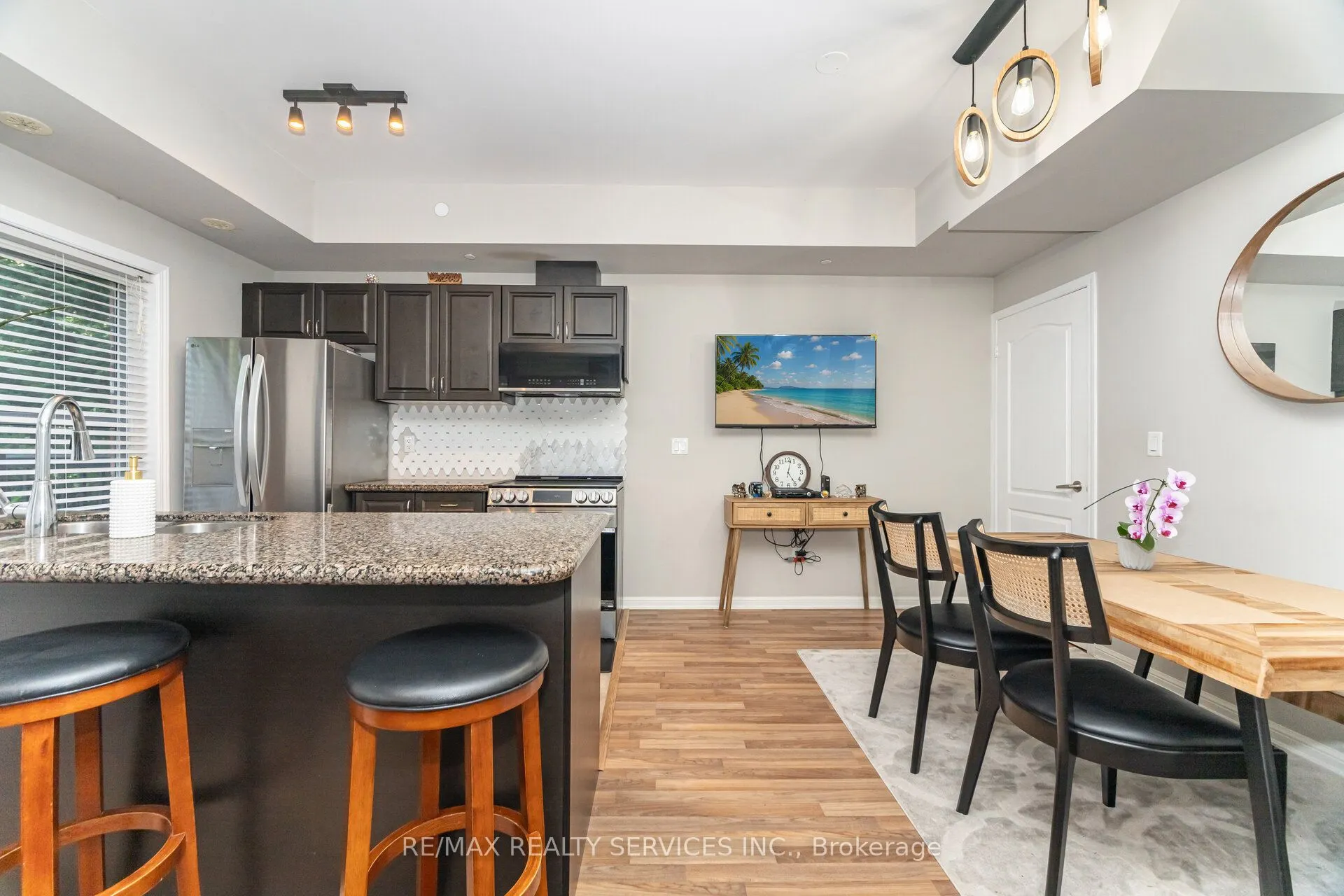 9589 Keele Street, #106