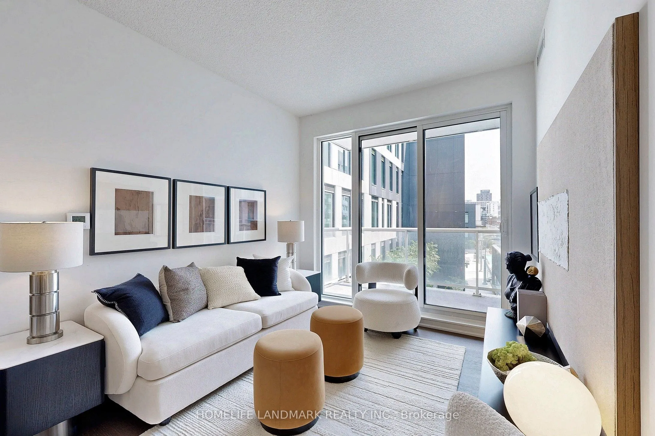 10 Rouge Valley Drive W, #730