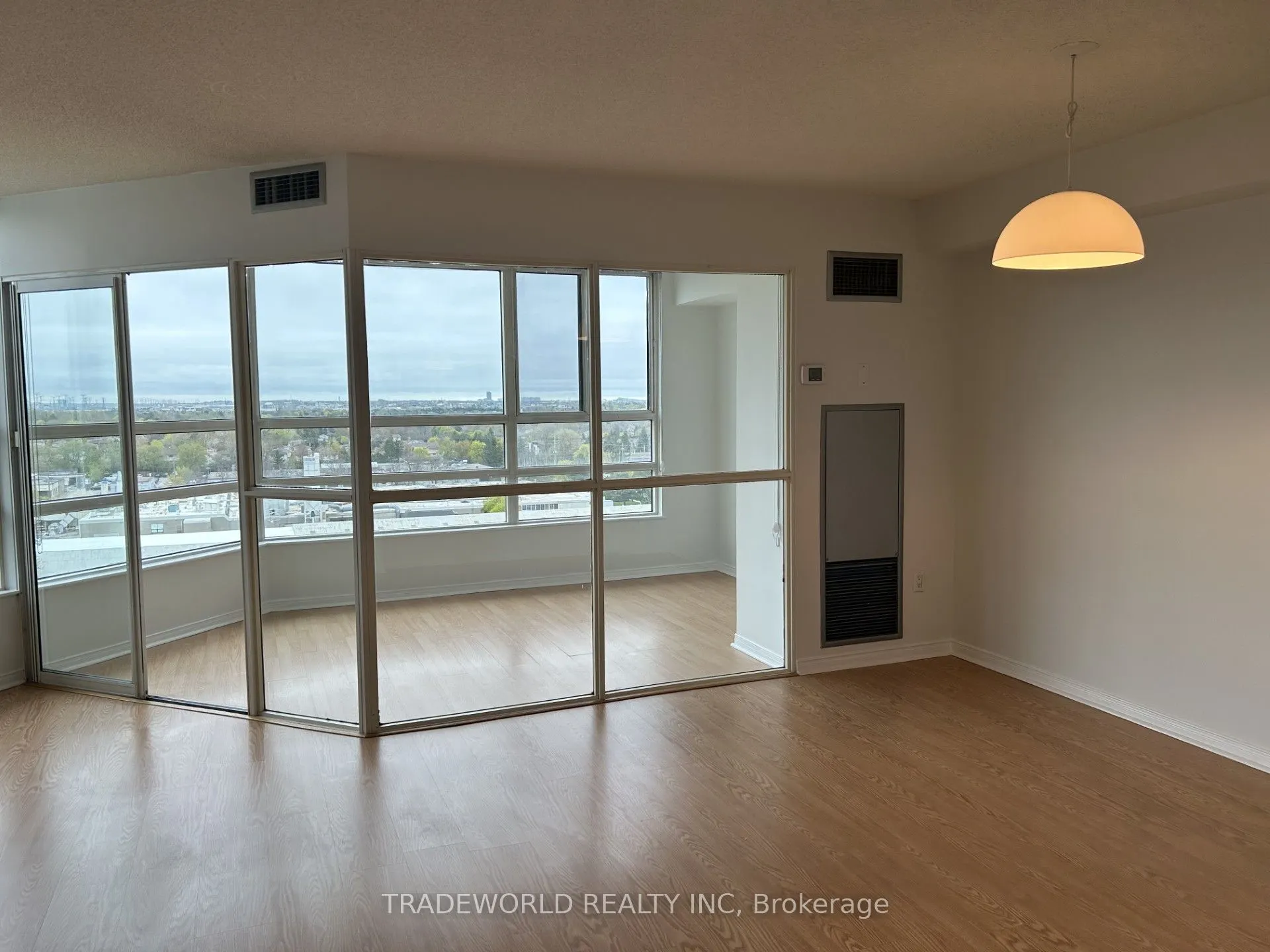 7825 Bayview Avenue, #1223