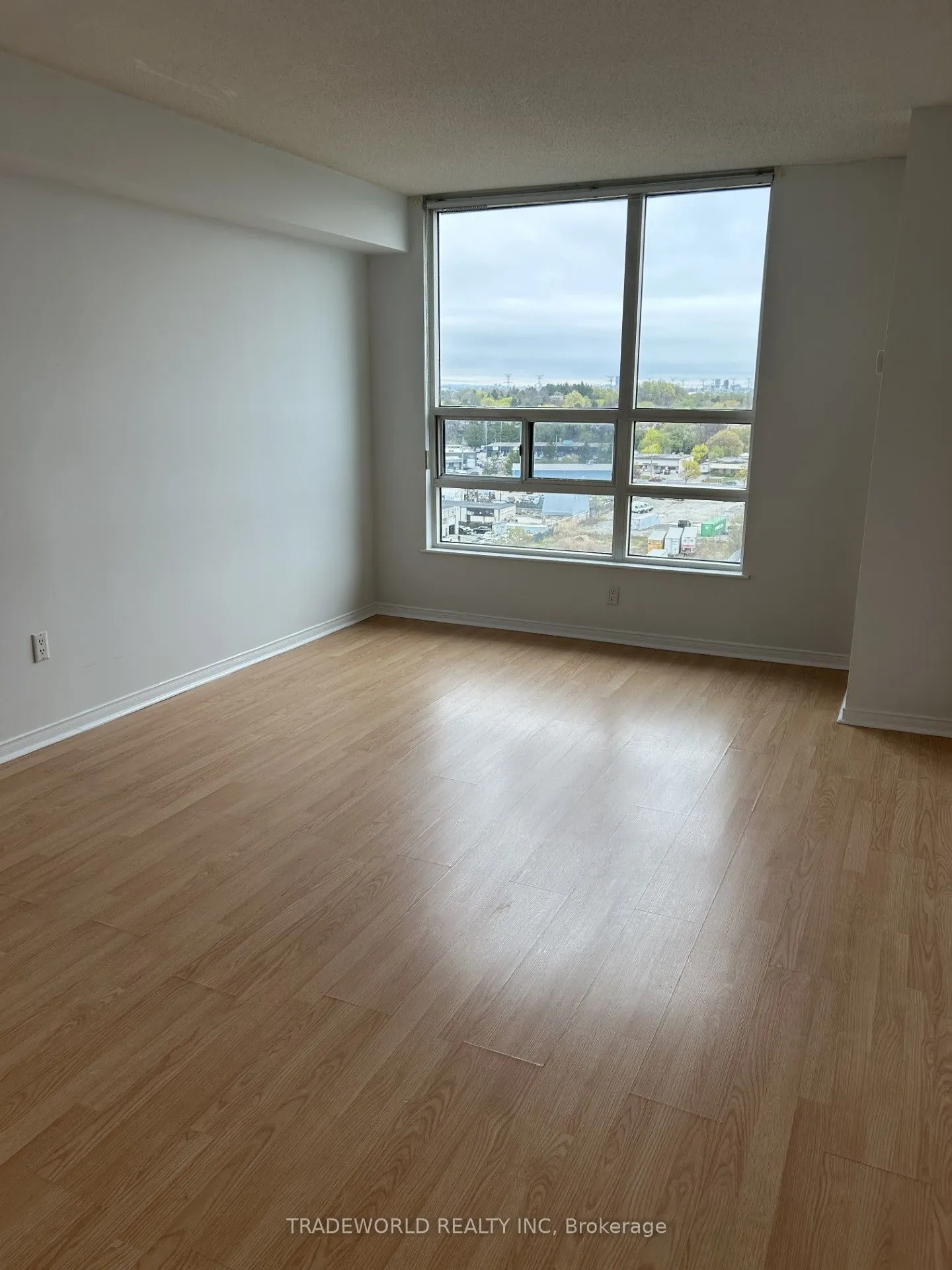 7825 Bayview Avenue, #1223