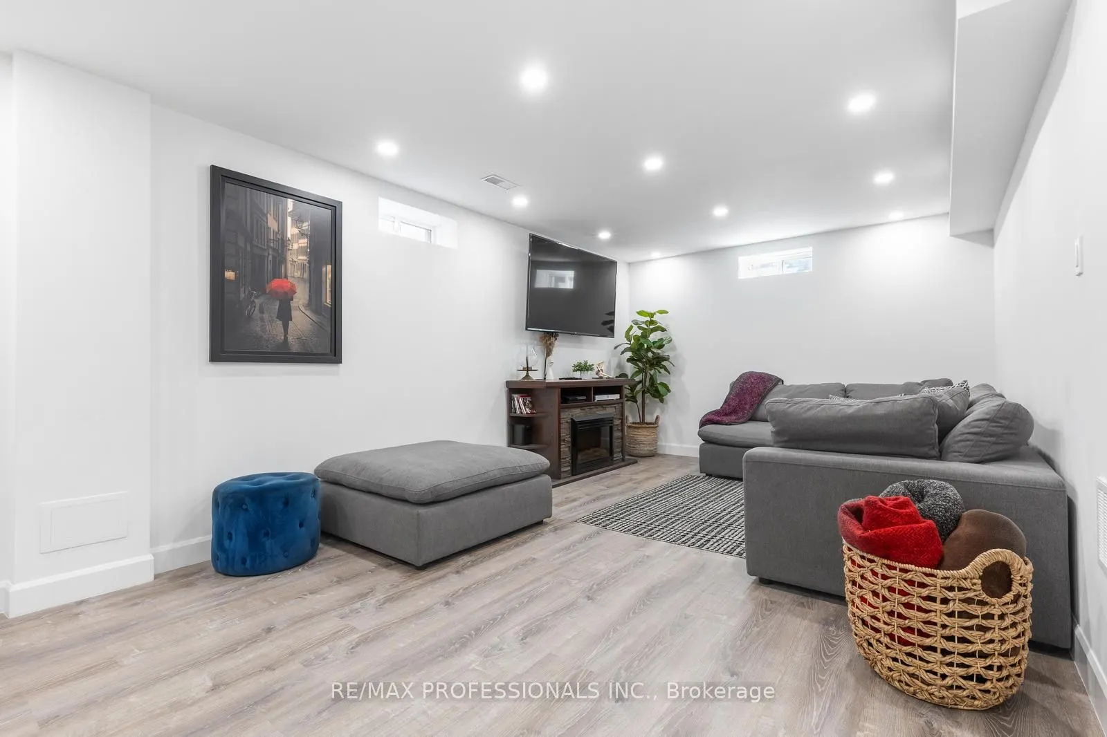 25 Liberty Crescent