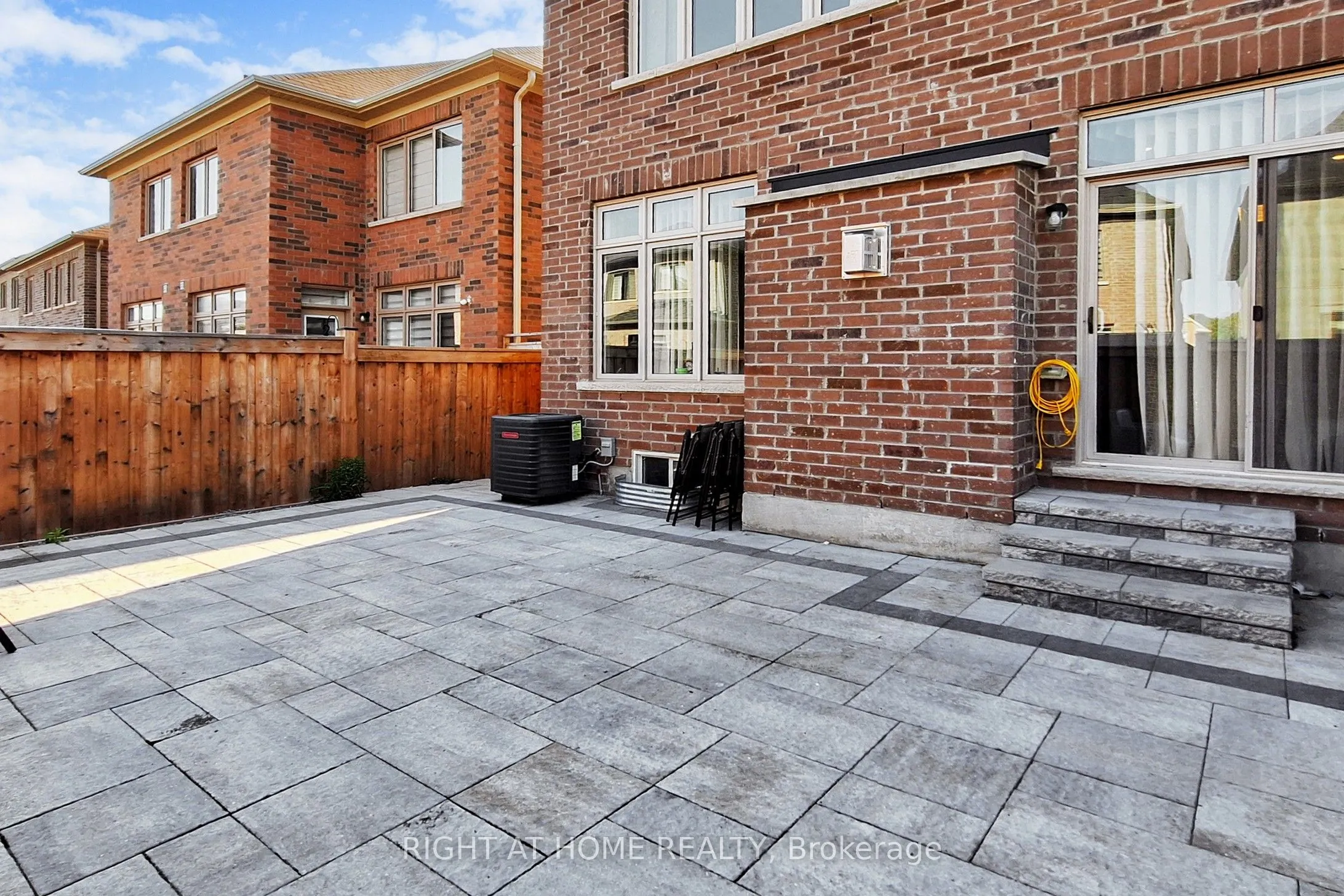 46 Prunella Crescent