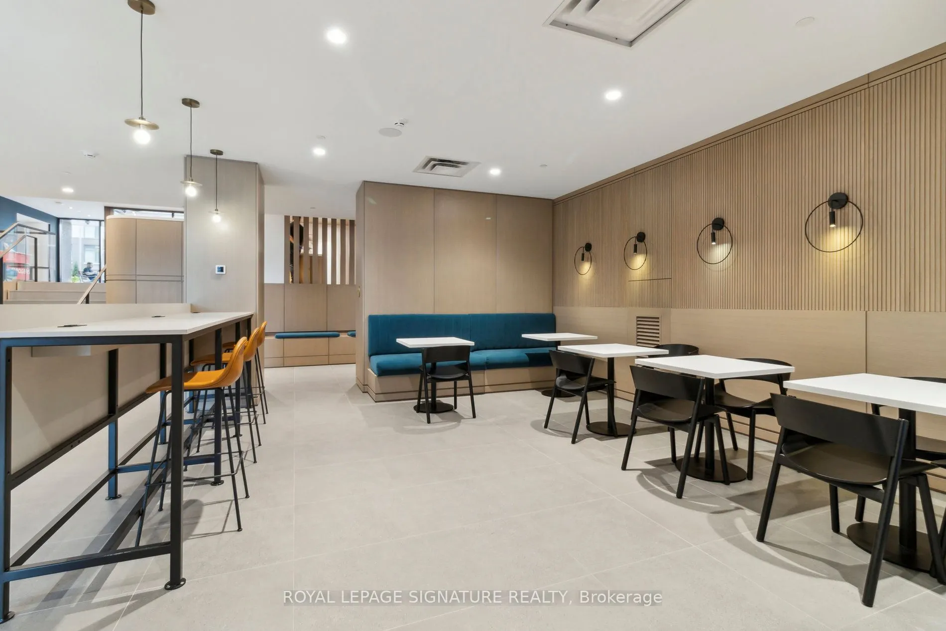 8 Beverley Glen Boulevard, #510