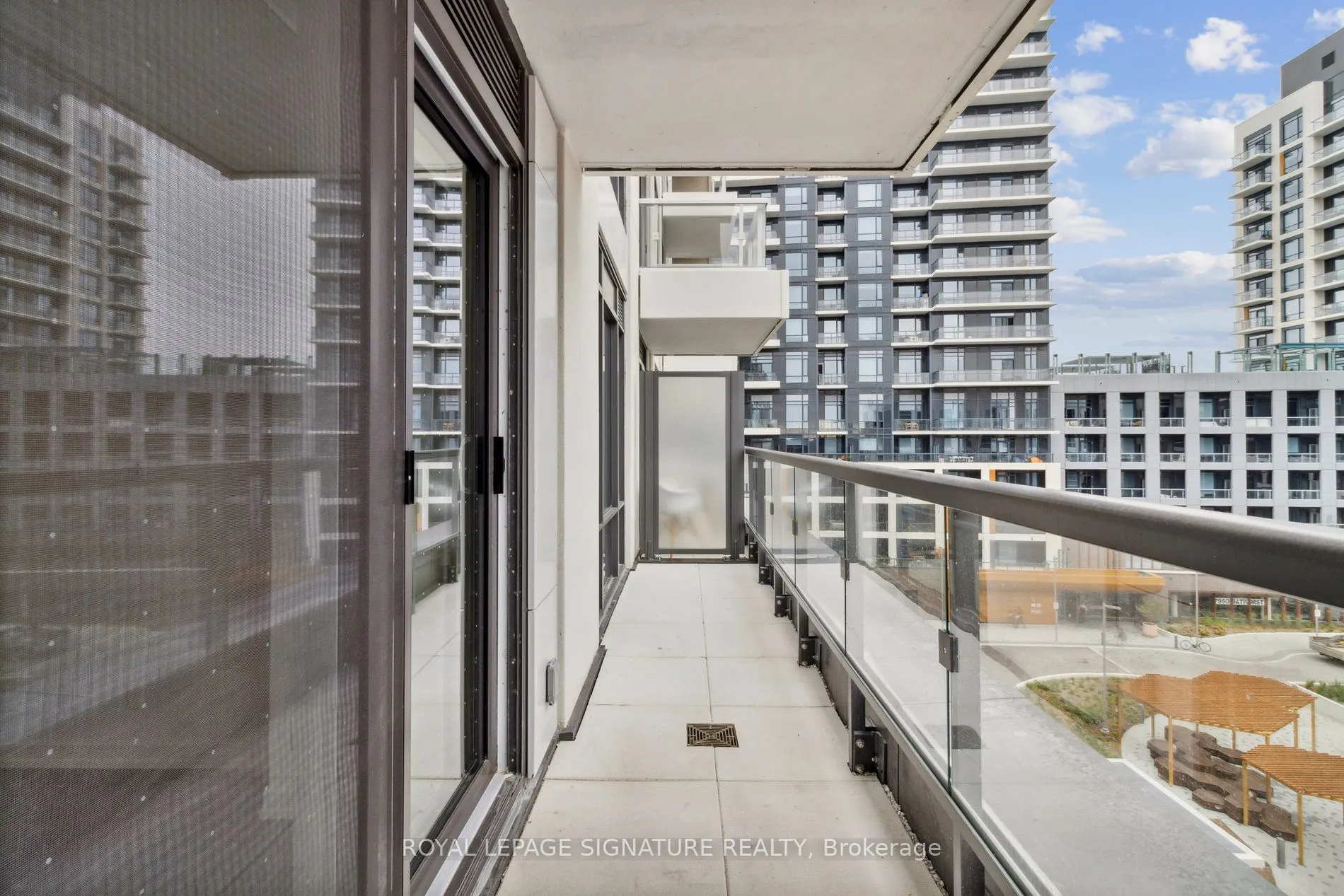 8 Beverley Glen Boulevard, #510
