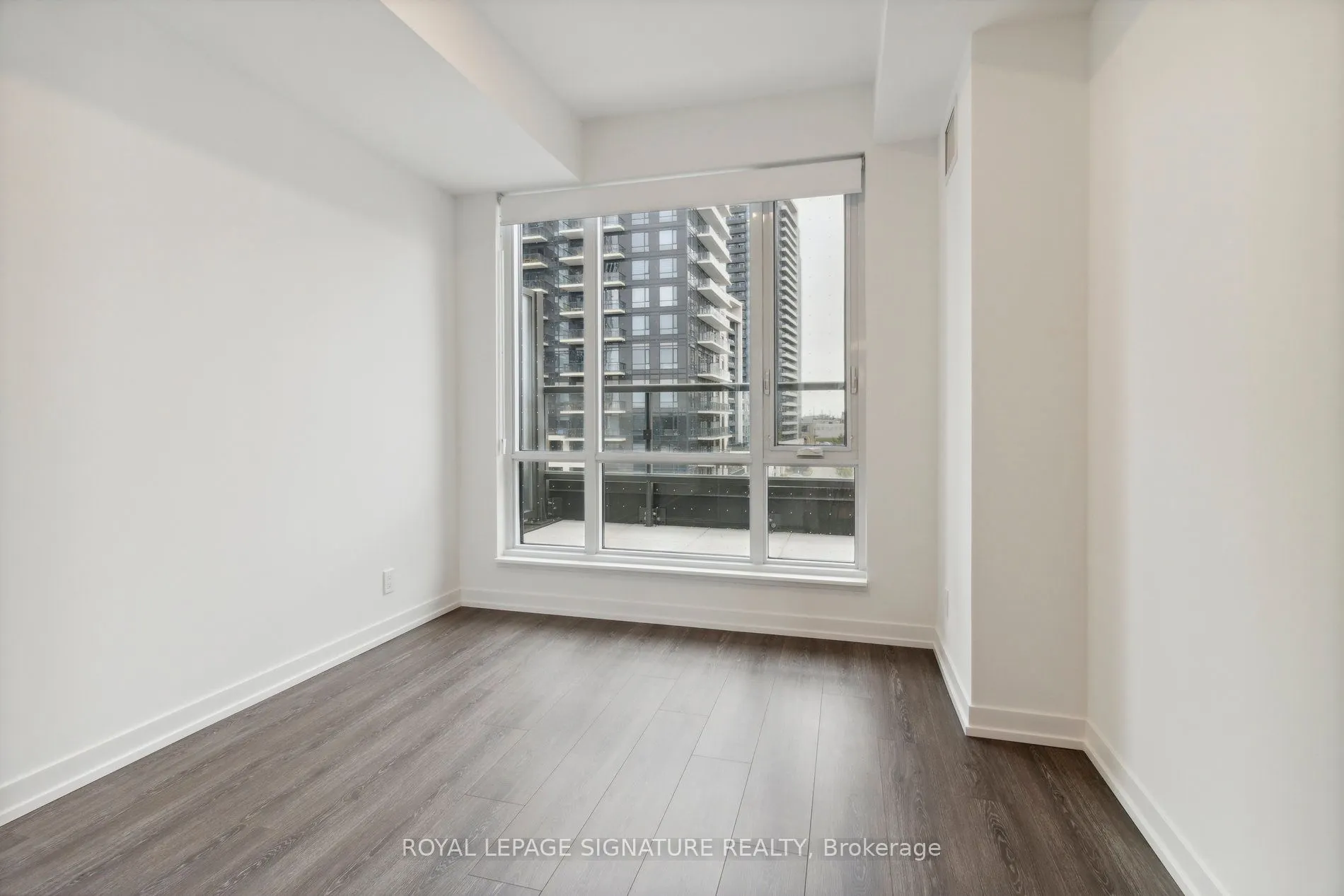 8 Beverley Glen Boulevard, #510
