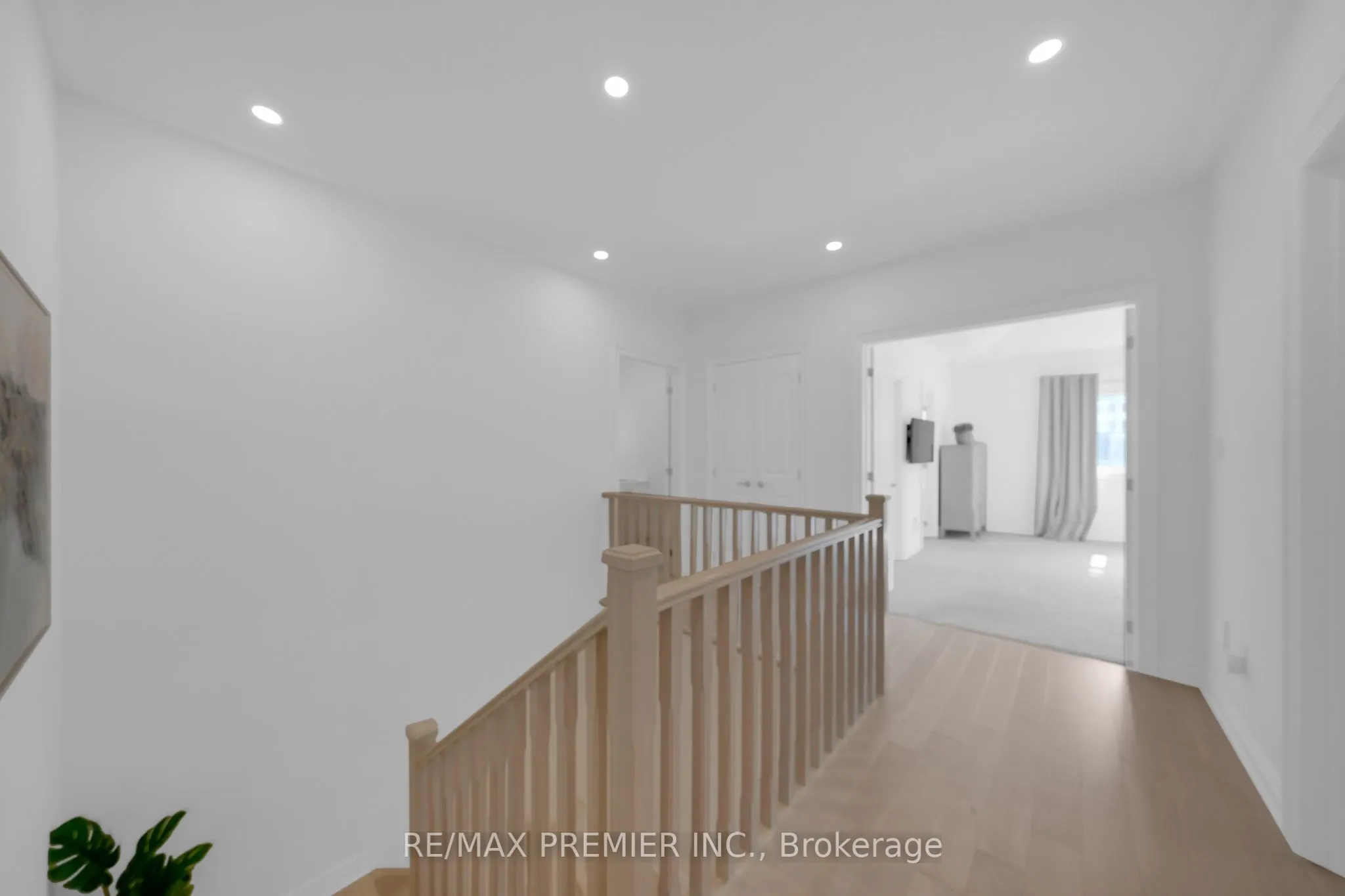 143 Cannes Avenue