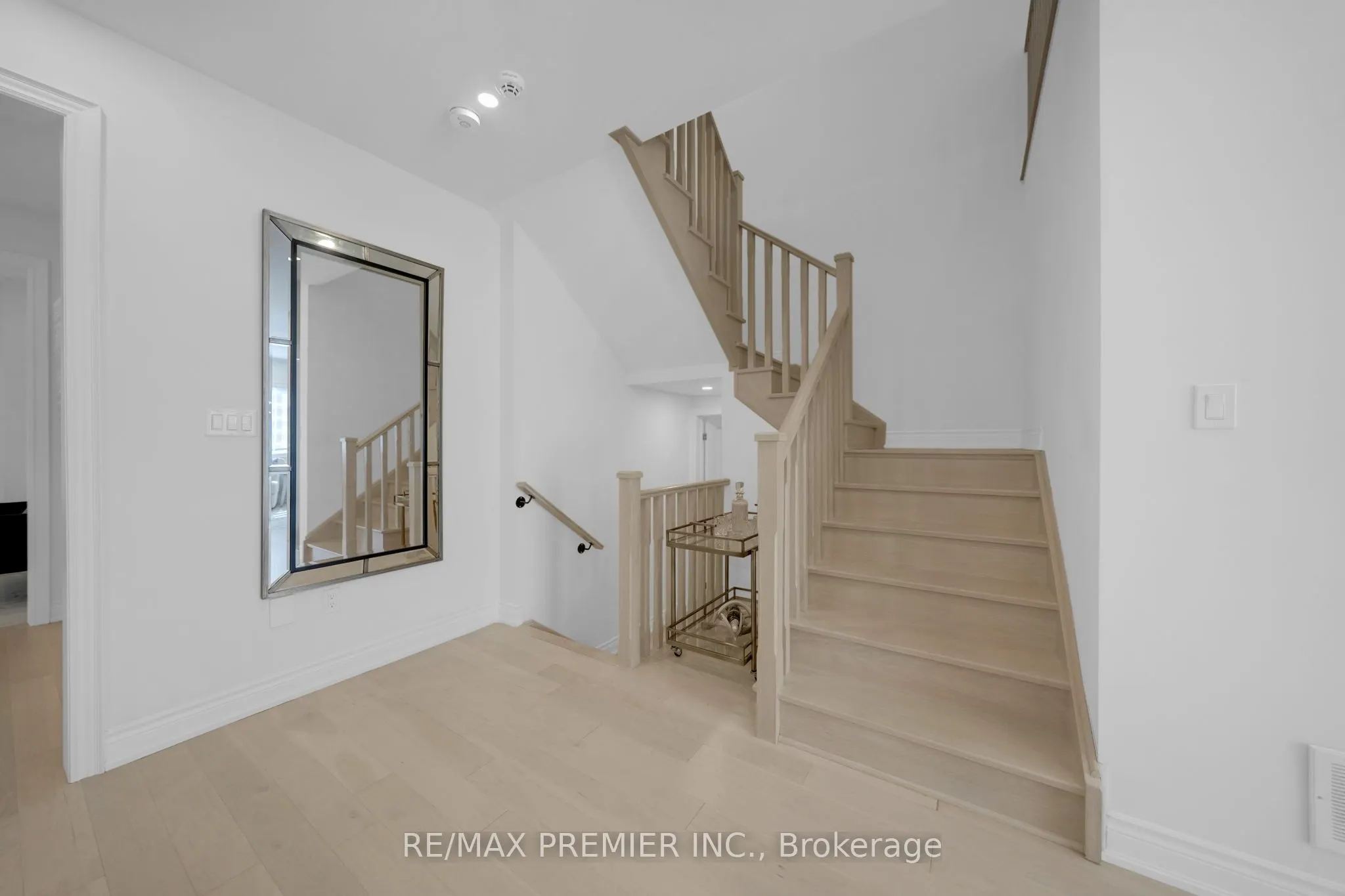 143 Cannes Avenue