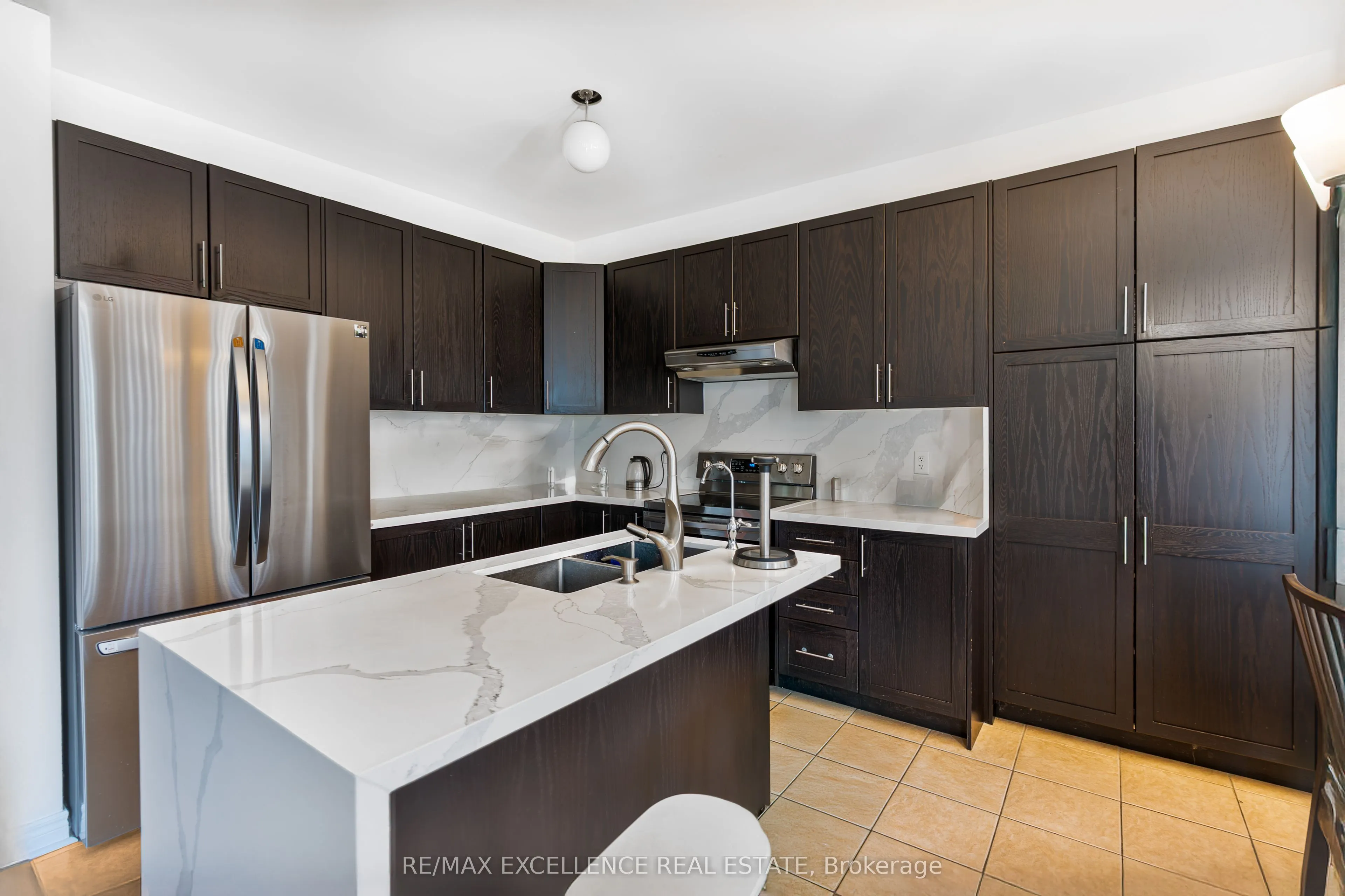 2 Mantle Avenue