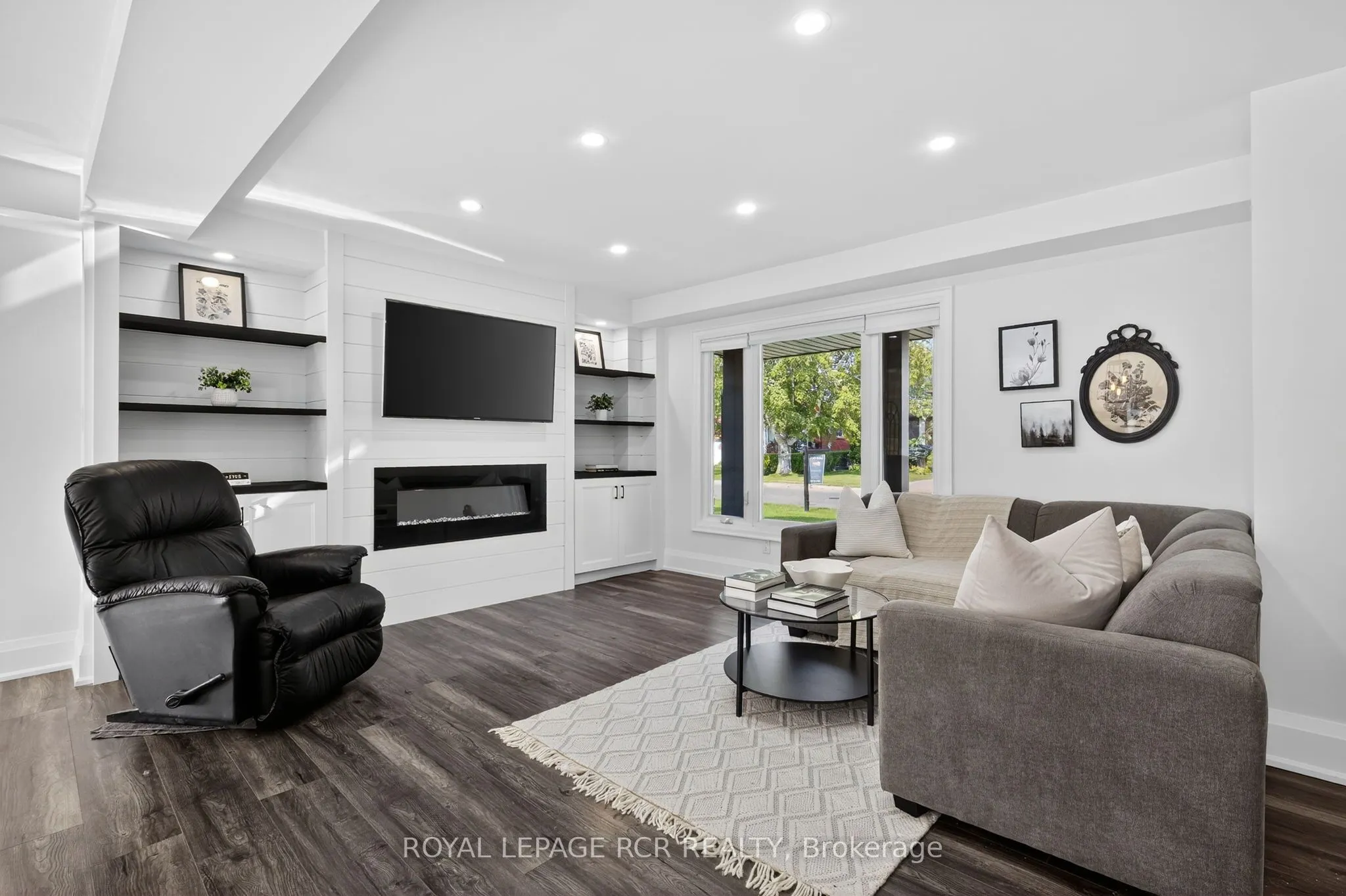 179 Tupper Street W