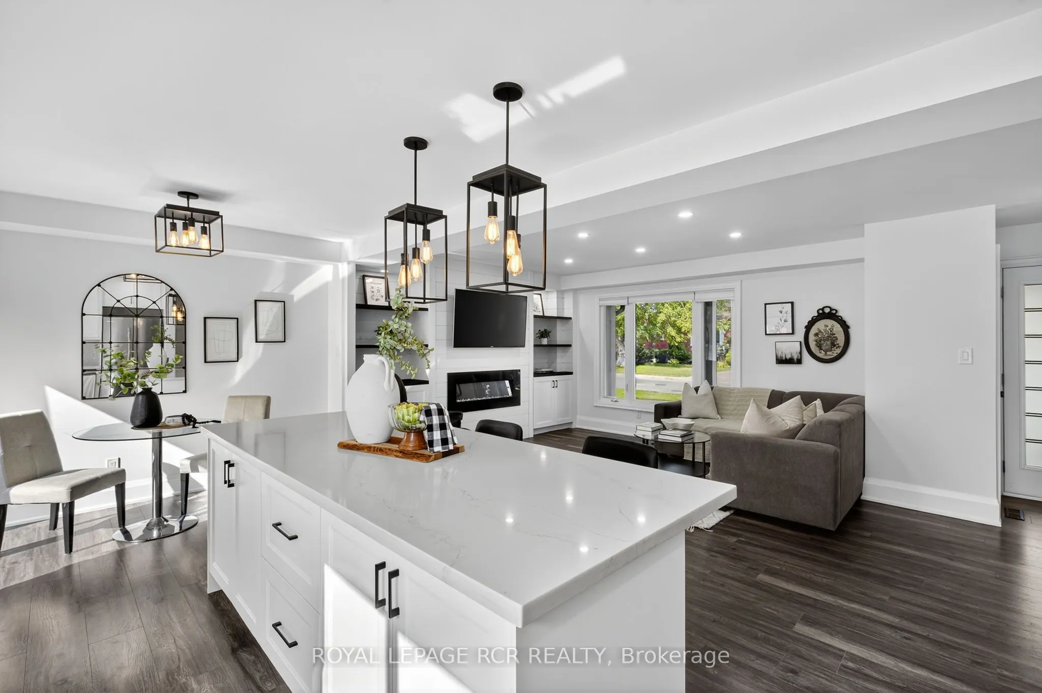 179 Tupper Street W