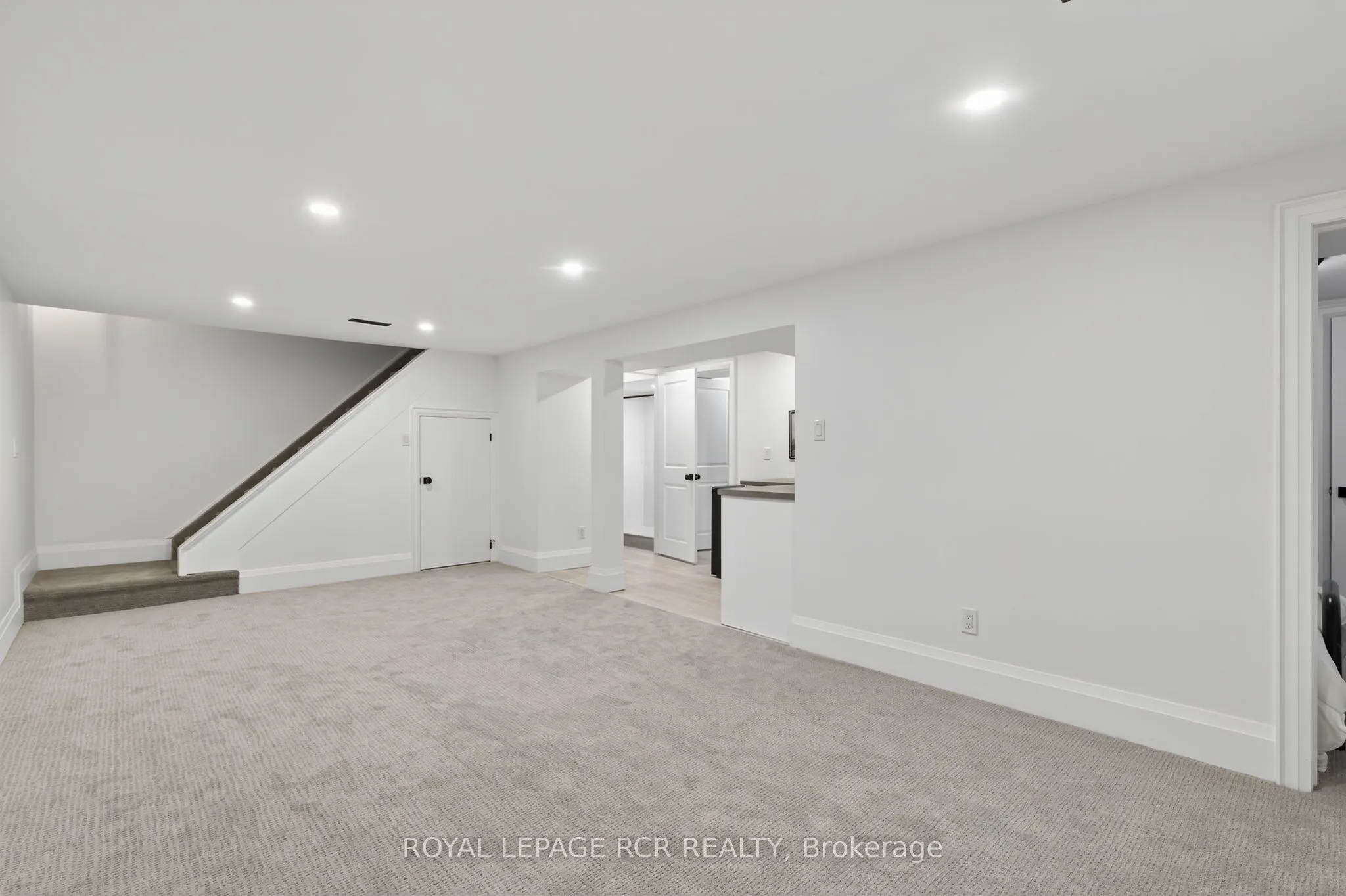 179 Tupper Street W