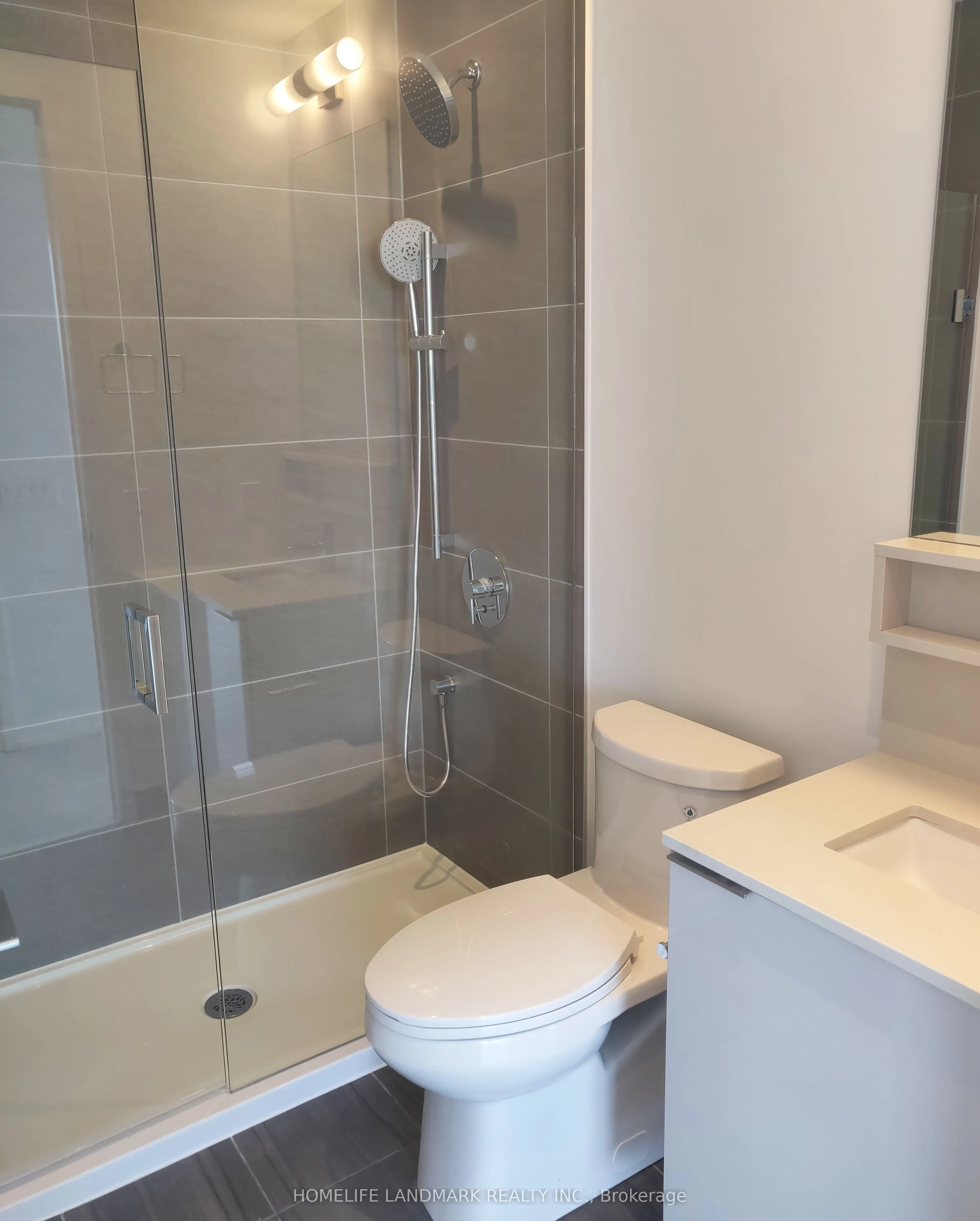 950 Portage Parkway, #3302