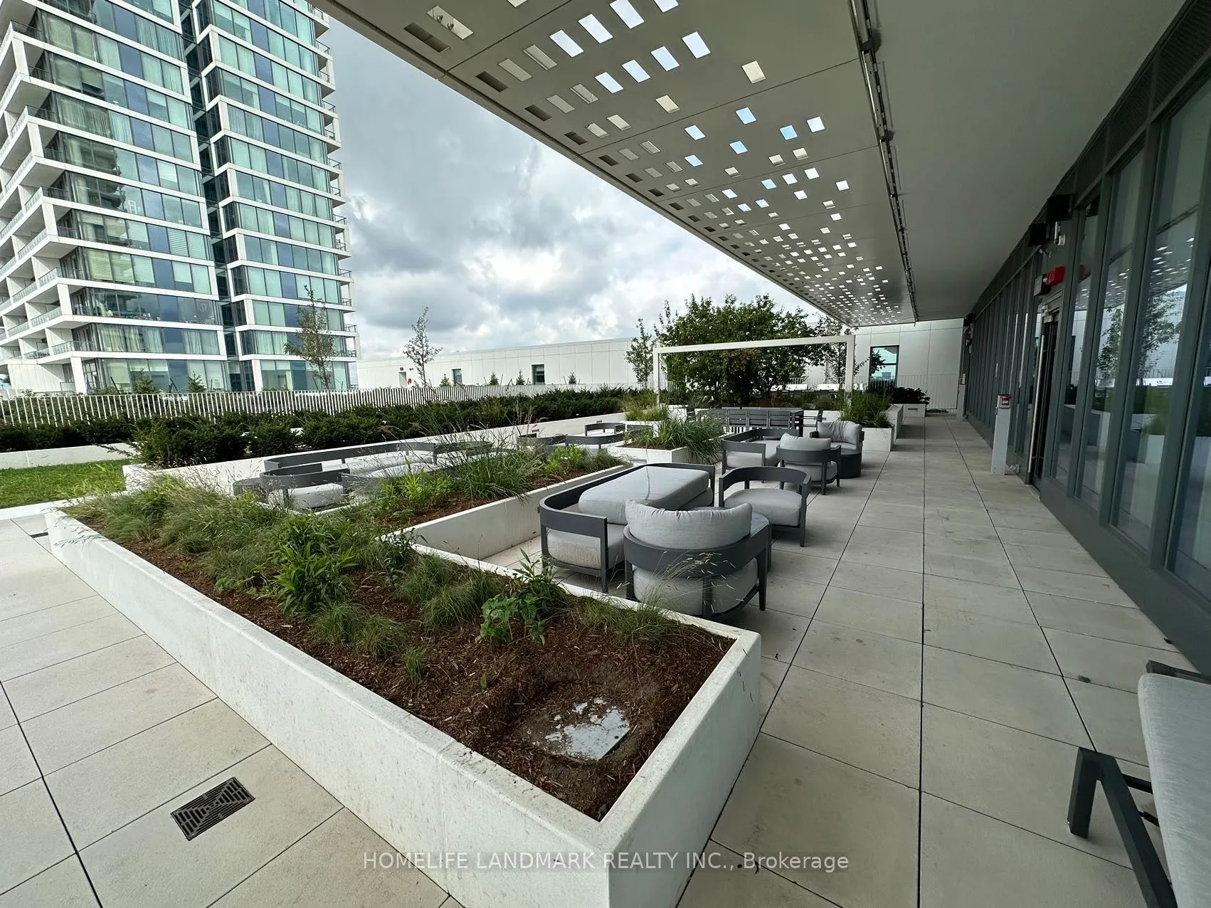 950 Portage Parkway, #3302