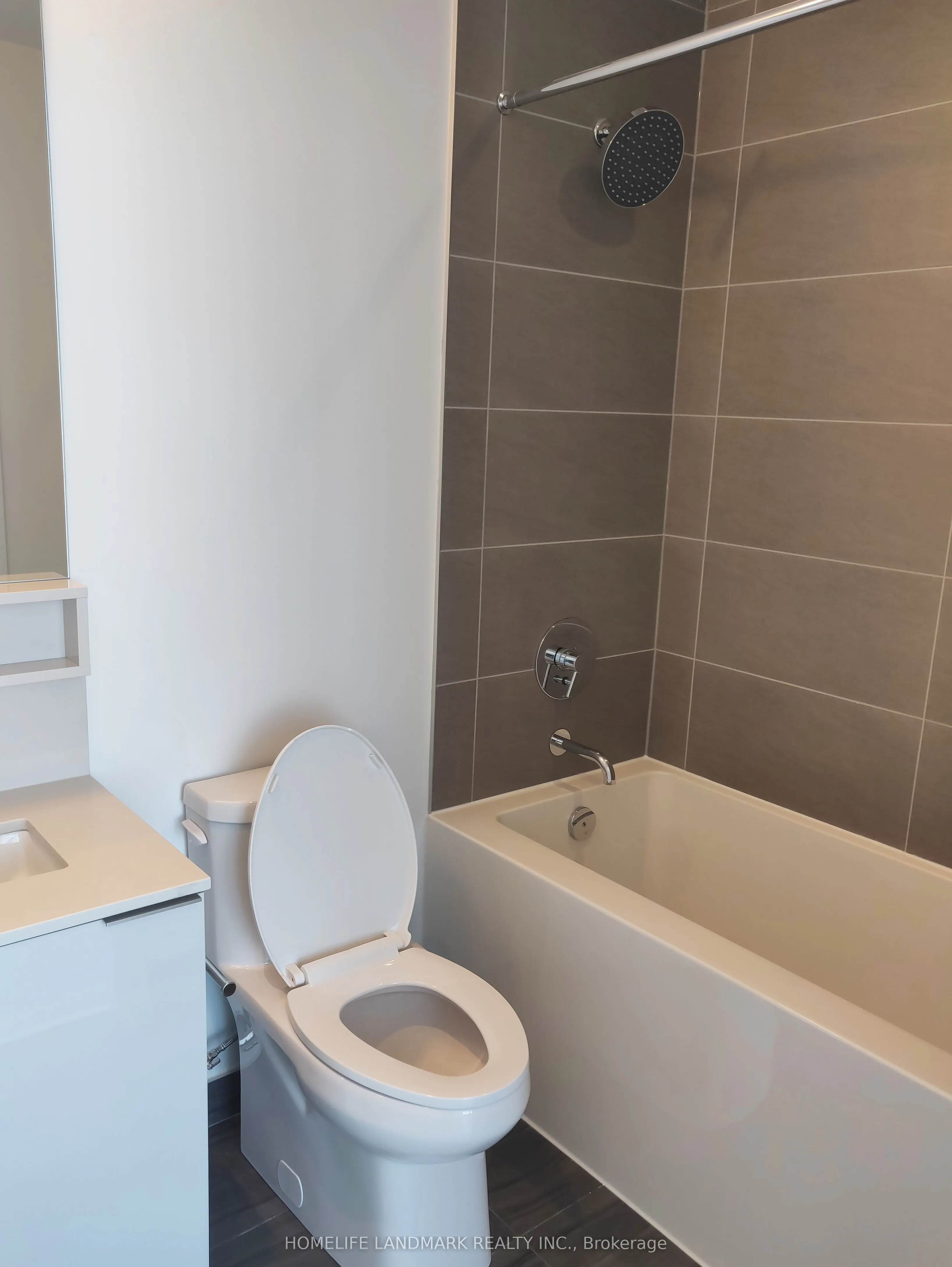 950 Portage Parkway, #3302