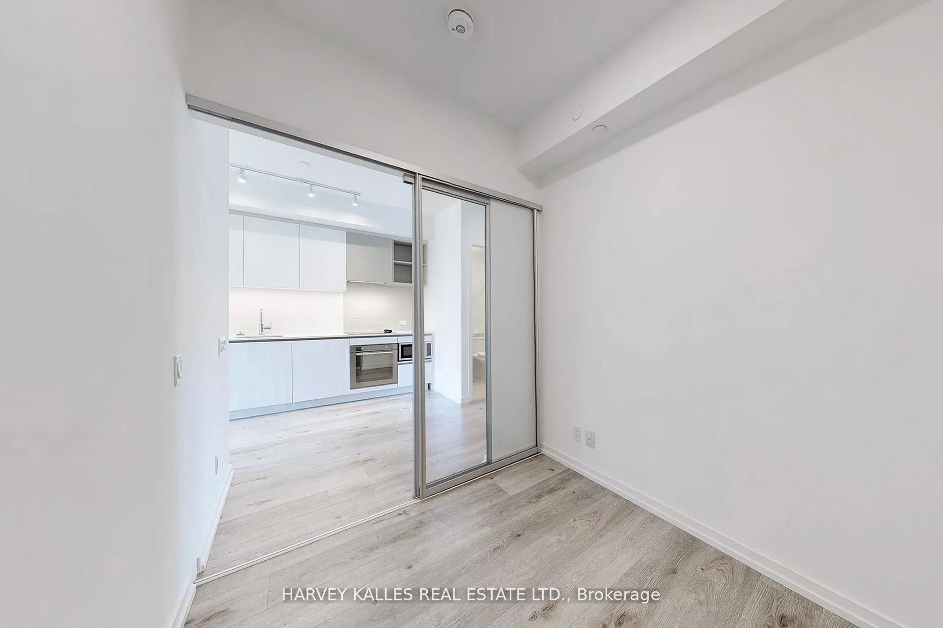 7890 Jane Street, #2807